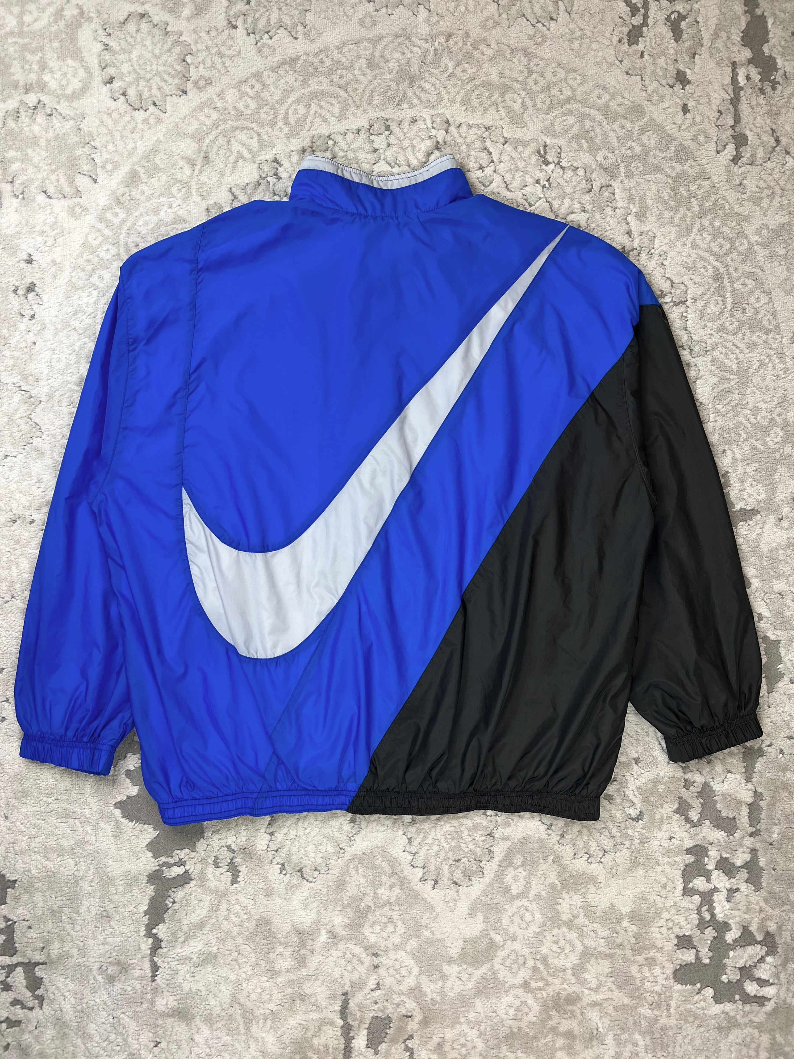 Nike Vintage 90s Nike Big Back Swoosh Windbreaker Light Jacket Size US XL / EU 56 / 4 - 1 Thumbnail