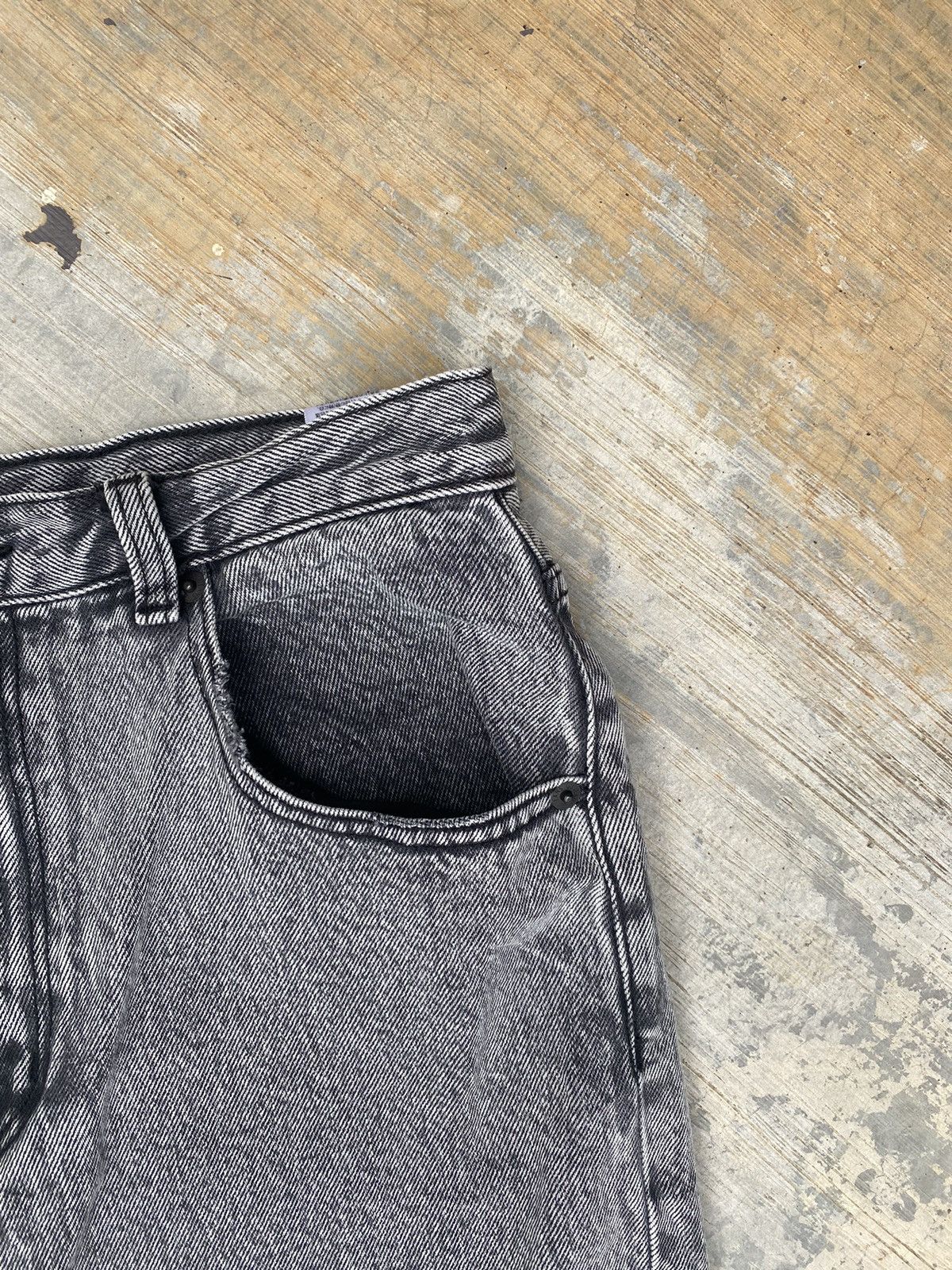 GU × Japanese Brand Japanese Brand GU Acid Wash Black Distressed Denim Size 27" / US 4 / IT 40 - 6 Thumbnail