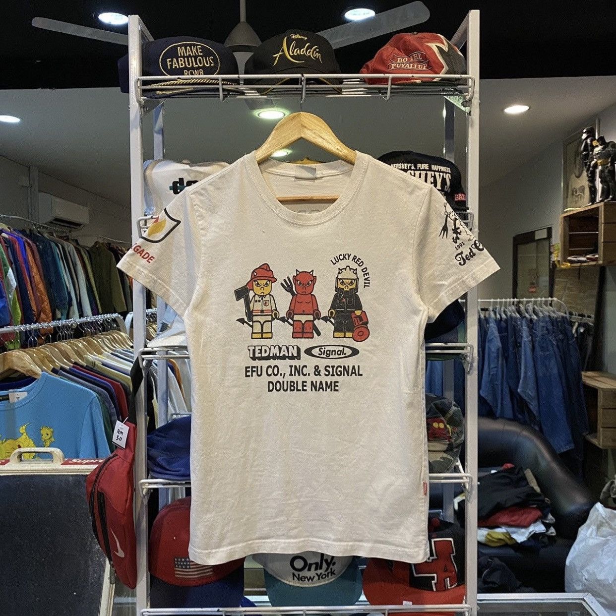 Tedman Vtg Japanese Brand TEDMAN x Signal LEGO Parody Graphic Tee Size US S / EU 44-46 / 1 - 1 Thumbnail