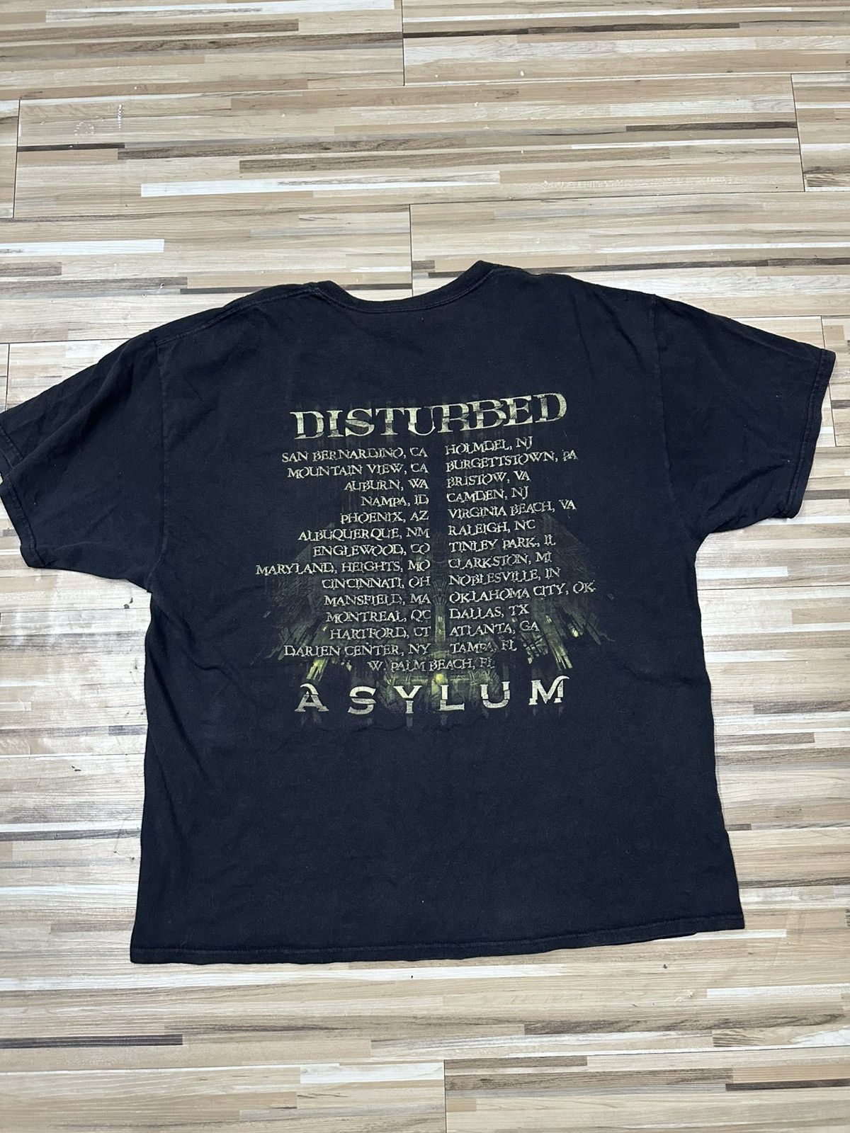 Band Tees Vintage Disturbed Asylum 2010/11 North American Tour T-Shirt Size US XL / EU 56 / 4 - 2 Thumbnail