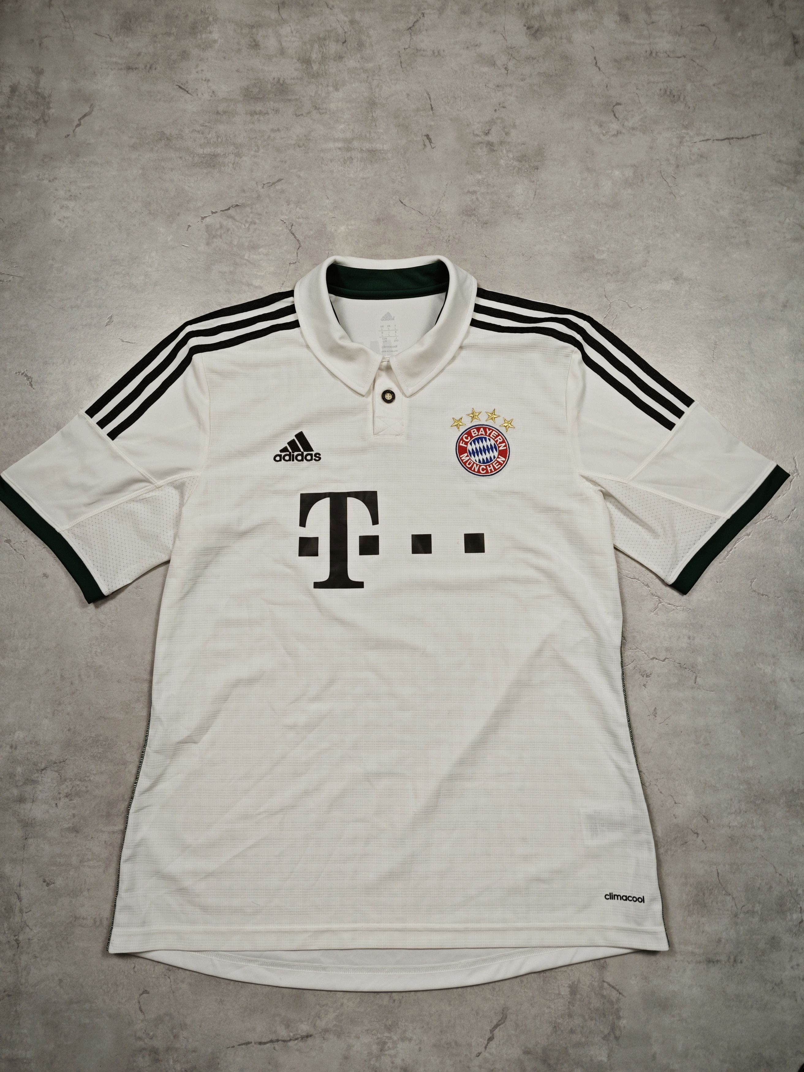 Adidas Asidas Bayern Munich 2011 Size US L / EU 52-54 / 3 - 1 Thumbnail