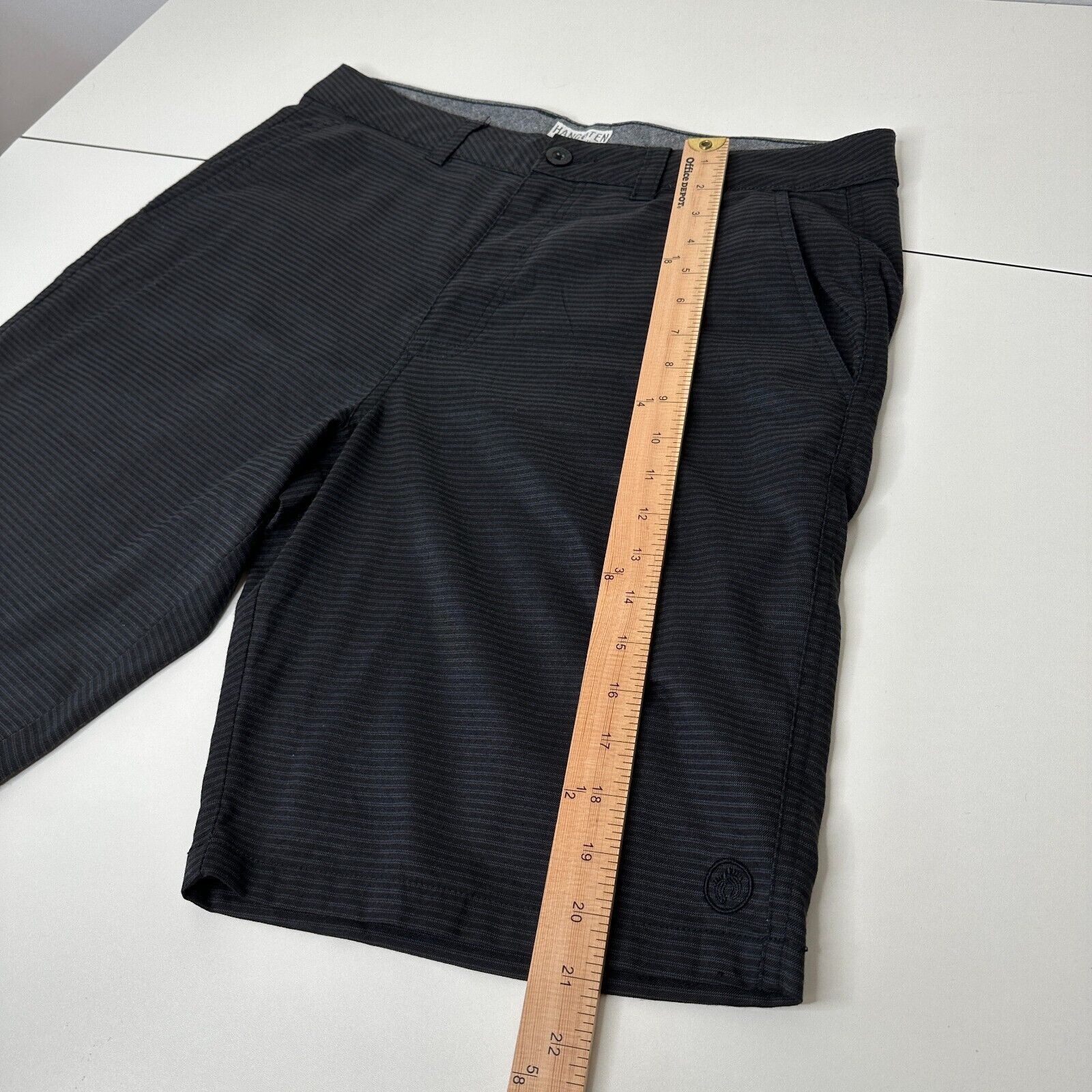 Hang Ten Hang 10 Black-Gray Daybreak 21" Everyday Short Stretch 34 Size US 37 - 13 Thumbnail