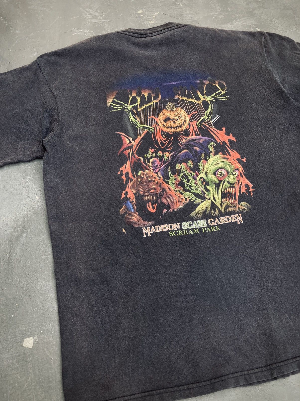 Band Tees × Starter × Vintage Vintage 99’ Madison Square Garden Scream Park Size US M / EU 48-50 / 2 - 9 Thumbnail