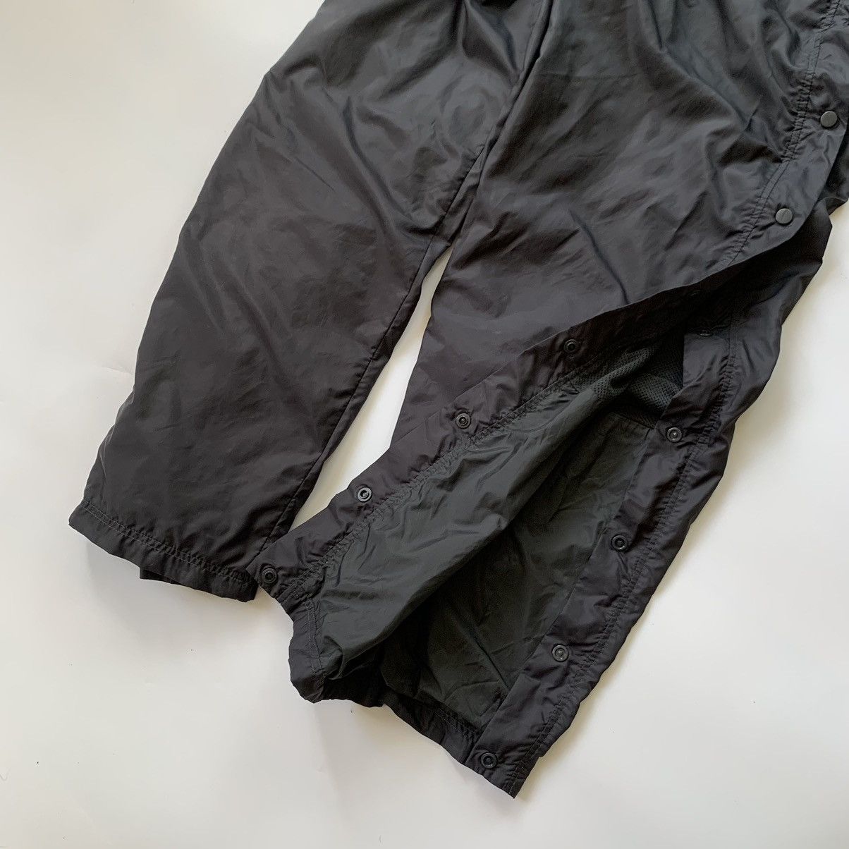 Other 90's NYLON NIKE BAGGY BUTTON TRACK PANTS Y2K SWOOSH LOGO Size US 38 / EU 54 - 3 Thumbnail