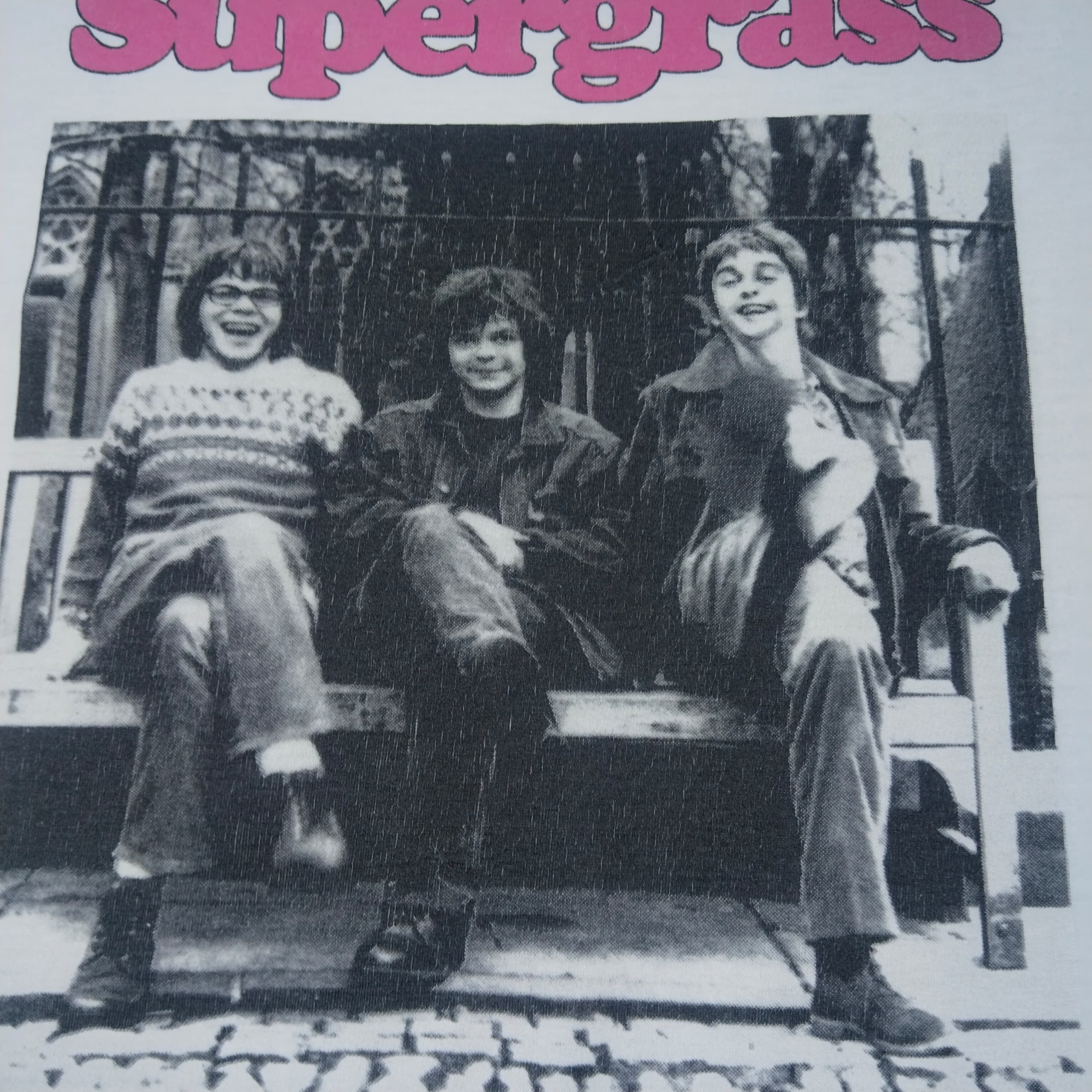 Band Tees VINTAGE DISTRESSED 1996 SUPERGRASS GOING OUT ON TOUR T SHIRT Size US XL / EU 56 / 4 - 3 Thumbnail