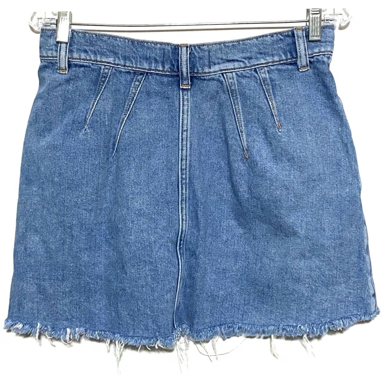 Vintage VINTAGE Free People We The Free Cosmico Flirt Denim Jean Mini Skirt 29 Pleated Raw Hem Retro Boho Womens XS-30? Size 28" / US 6 / IT 42 - 2 Thumbnail