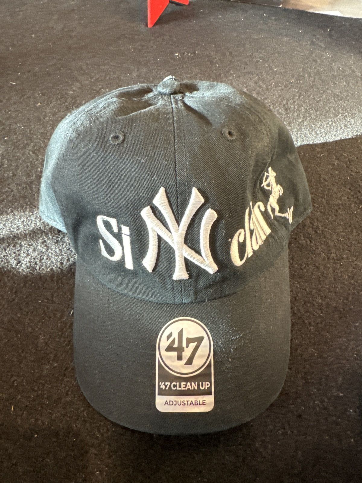 Sinclair Global Sinclair Yankees Dad Hat super rare Size ONE SIZE - 1 Thumbnail