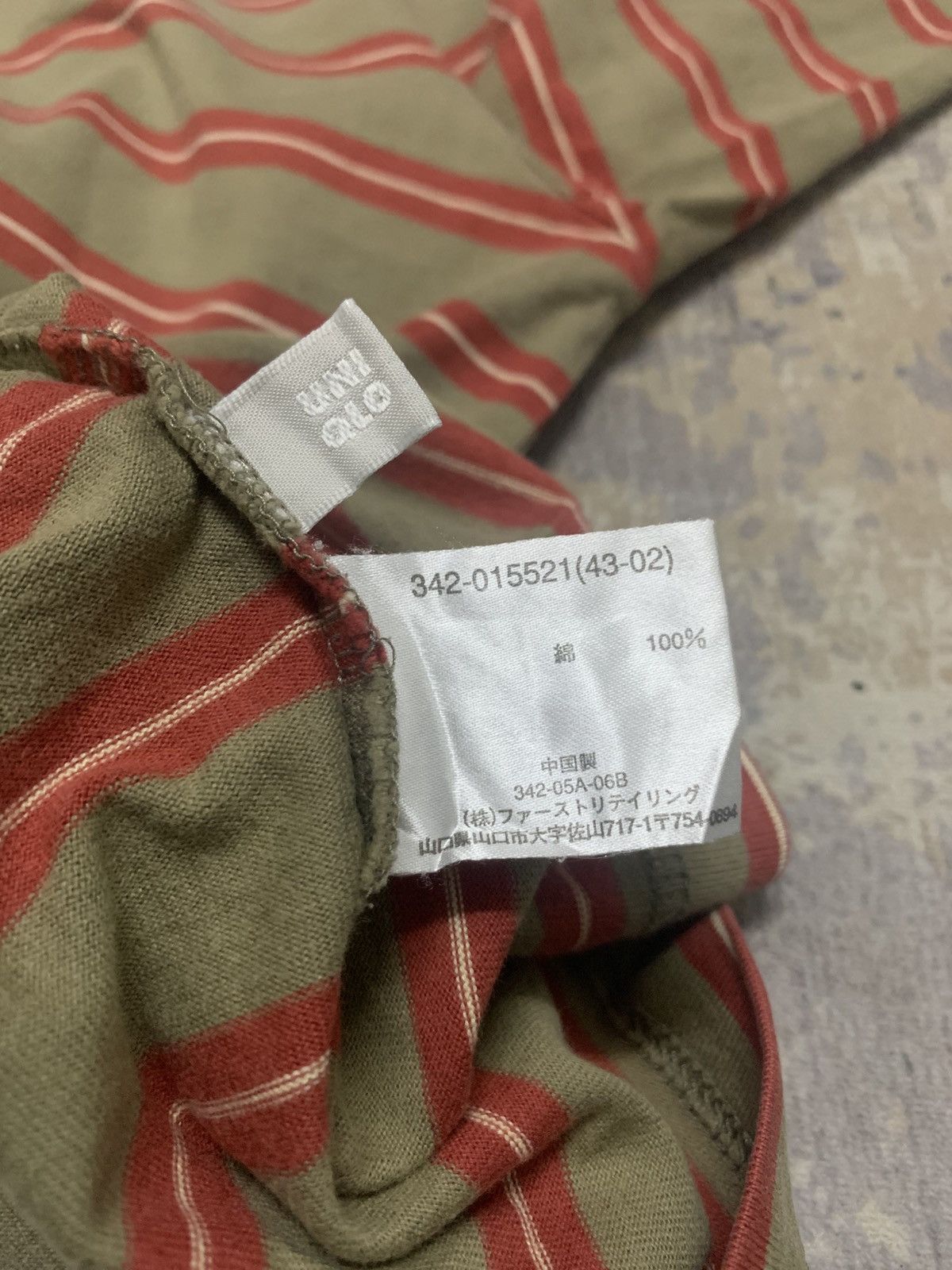 Japanese Brand UNIQLO Striped Longsleeve Tee Japanese Minimal Streetwear Size US M / EU 48-50 / 2 - 5 Thumbnail