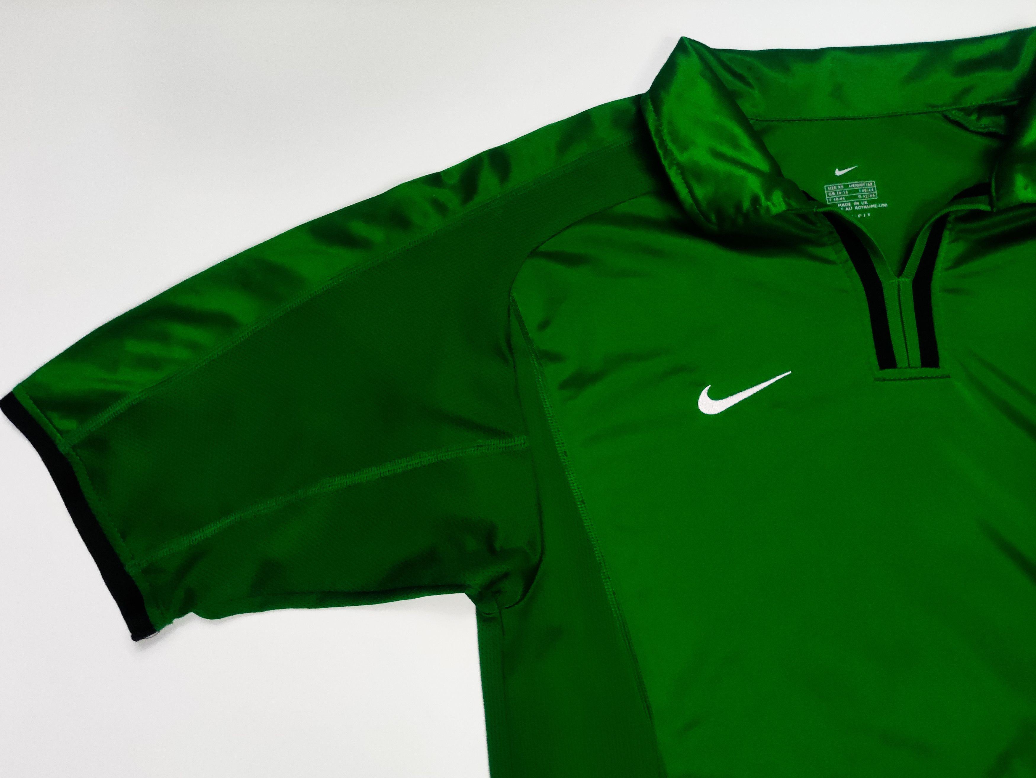 Nike Gilewicz #9 Tirol Innsbruck 2001 2002 Nike Home Shirt Size US S / EU 44-46 / 1 - 12 Thumbnail