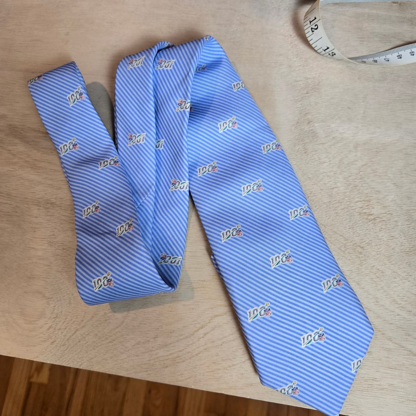 Vineyard Vines NWT Vineyard Vines NFL 100 years silk tie Custom Collection Size ONE SIZE - 1 Thumbnail