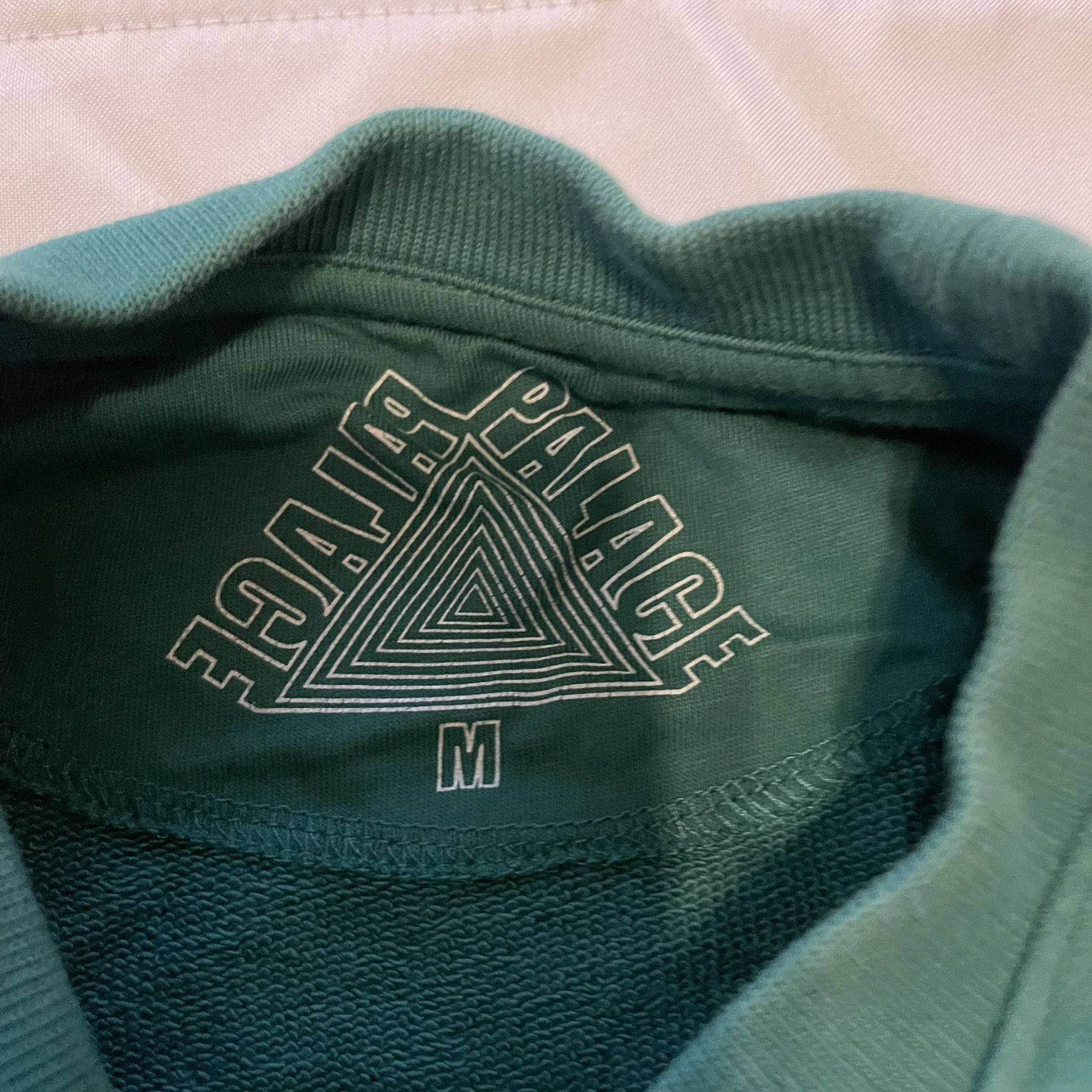 Palace Palace Skateboards Gated Community Crew Sweatshirt GREEN Size US M / EU 48-50 / 2 - 3 Thumbnail