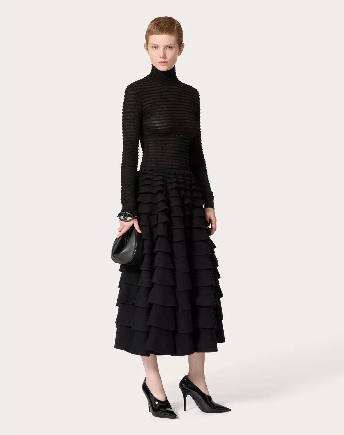 Valentino o1s1wg110426 Viscose and Wool Knit Midi Skirt in Nero Size 30" / US 8 / IT 44 - 3 Thumbnail