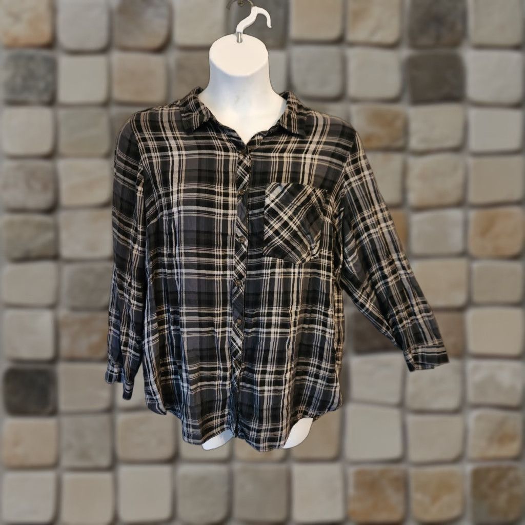 Vintage Terra & Sky Black Plaid Flannel Long Sleeve Button Up Top Shirt 1X Size XL / US 12-14 / IT 48-50 - 1 Thumbnail