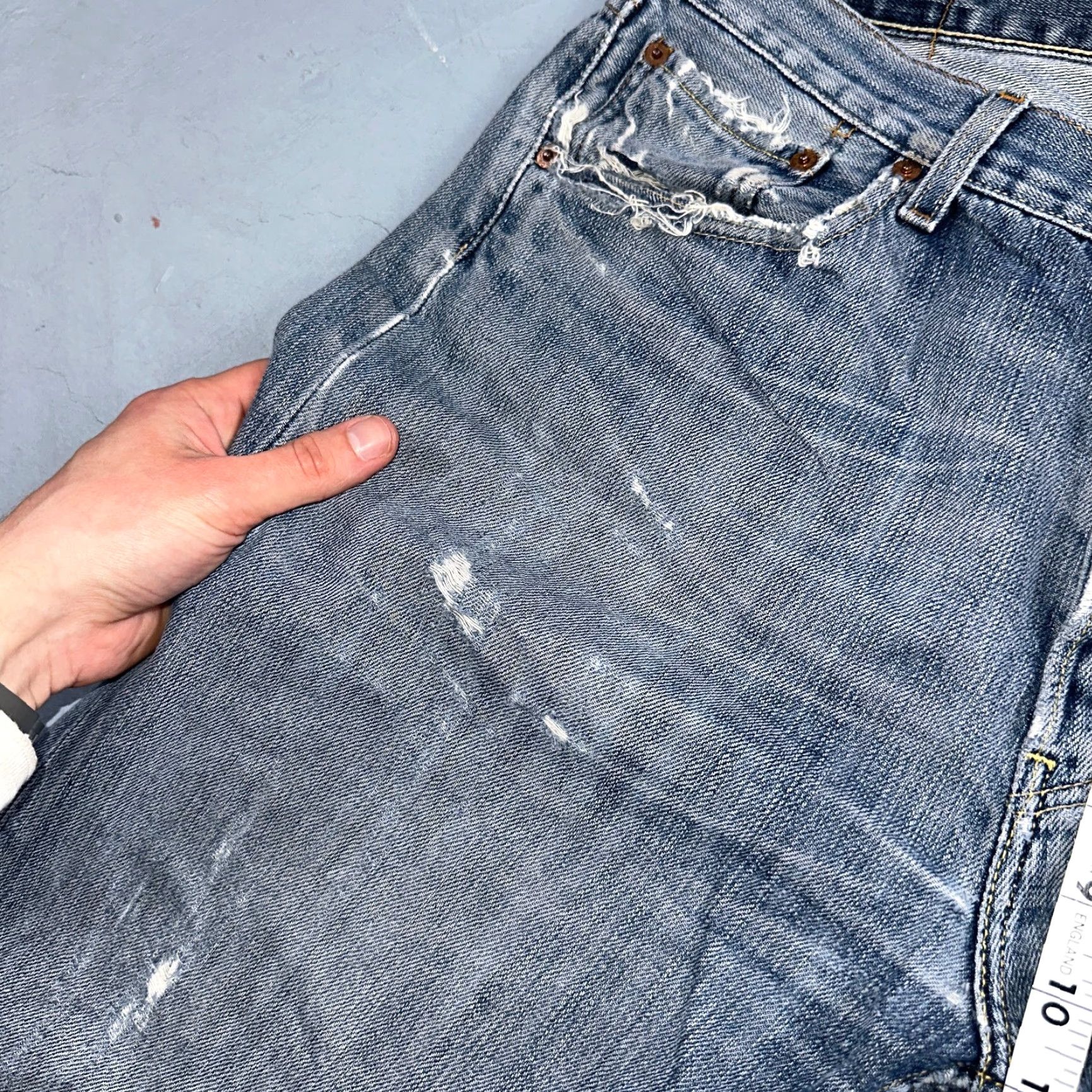 Levi's Levis 501 Vintage Y2K Straight Jeans Blue Med Wash 34x36 90s Men Regular Denim Classic Rise 30 Inseam 34 Blue Size US 34 / EU 50 - 7 Thumbnail