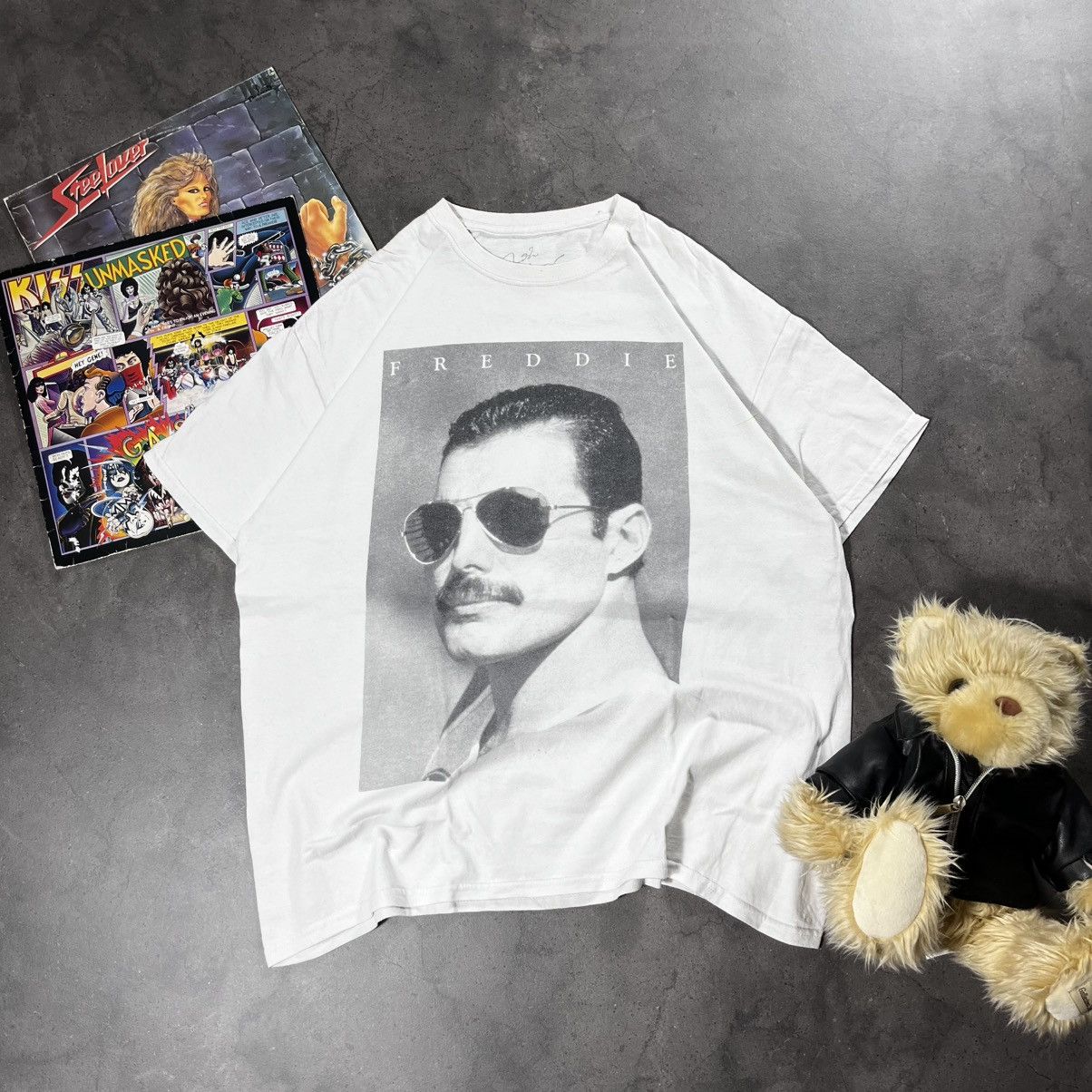Band Tees Vintage 00s Freddie Mercury Queen Rock Metal Tshirt Tee Size US XL / EU 56 / 4 - 1 Thumbnail