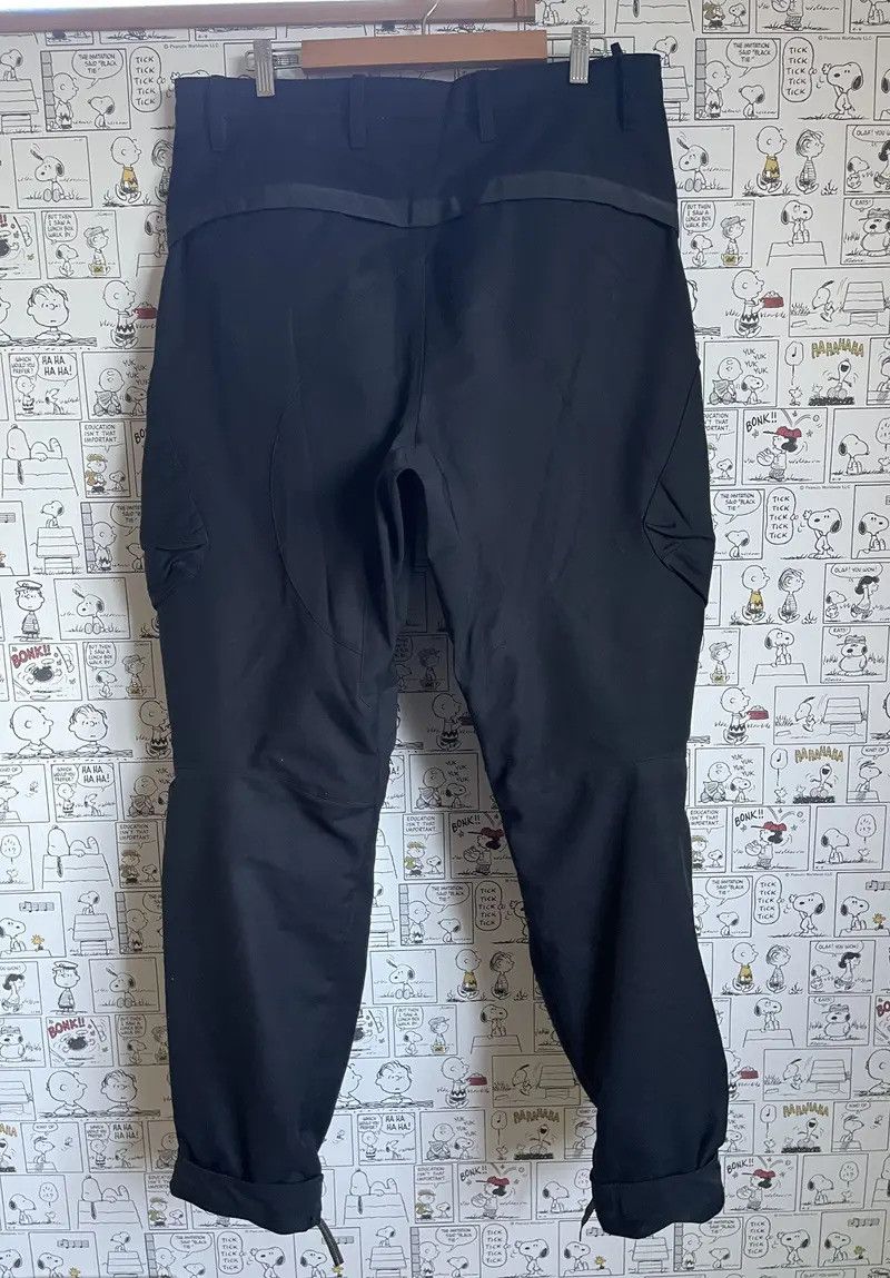 Acronym P24A-KI Size US 36 / EU 52 - 2 Thumbnail