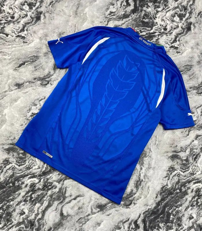 Puma Puma Italy 2010 2011 Home Football Shirt Soccer Jersey Size US M / EU 48-50 / 2 - 14 Thumbnail