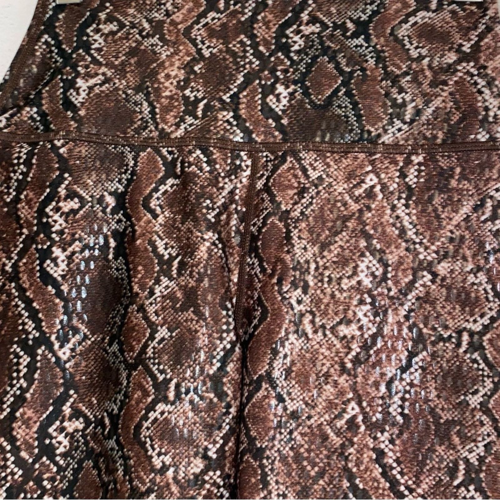 Carbon Carbon38 $120 High Rise 7/8 Legging True Snake Sz S NWOT Size 22" - 9 Thumbnail