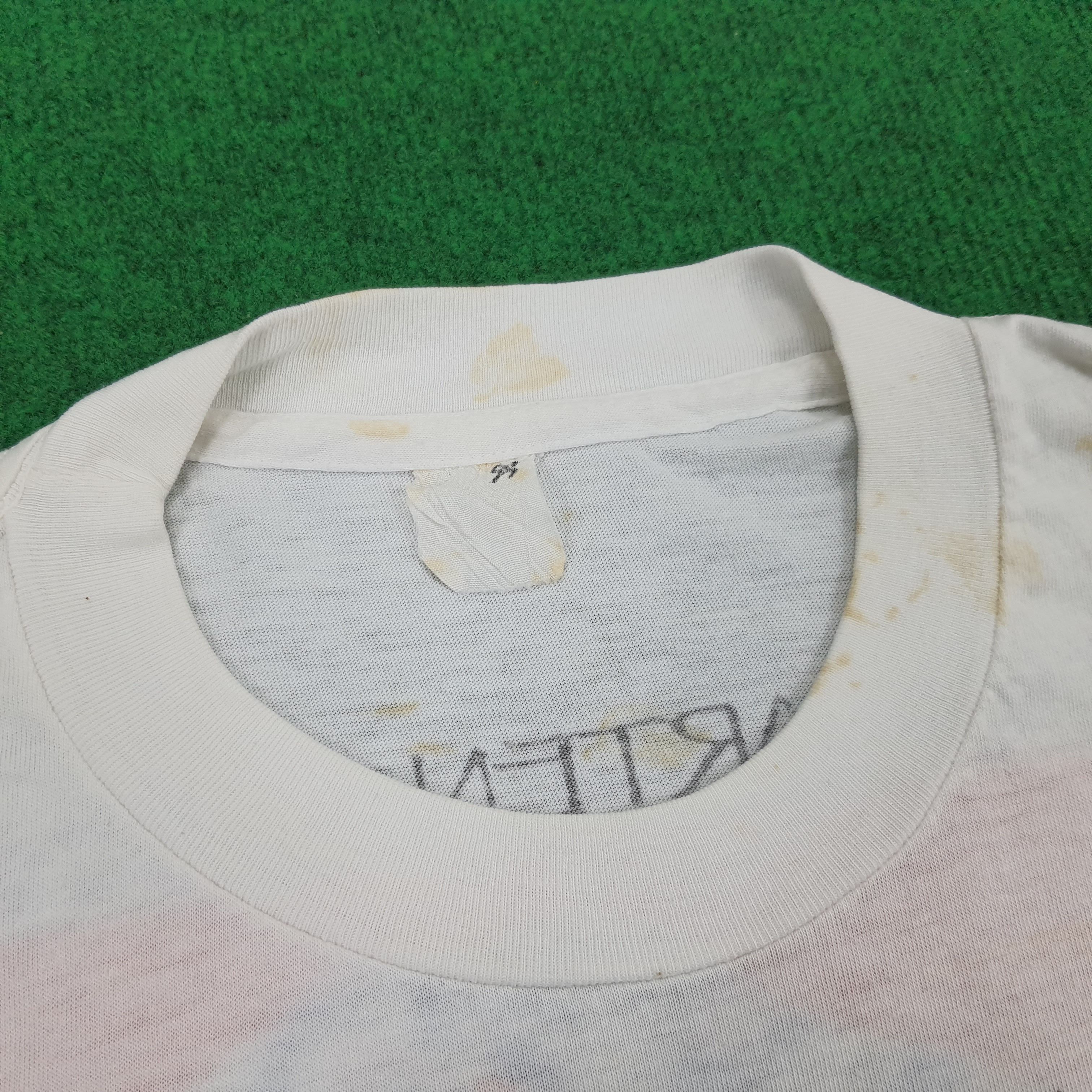Vintage Vintage Guavaberry Sint Maarten Art T-shirt Size US L / EU 52-54 / 3 - 5 Thumbnail