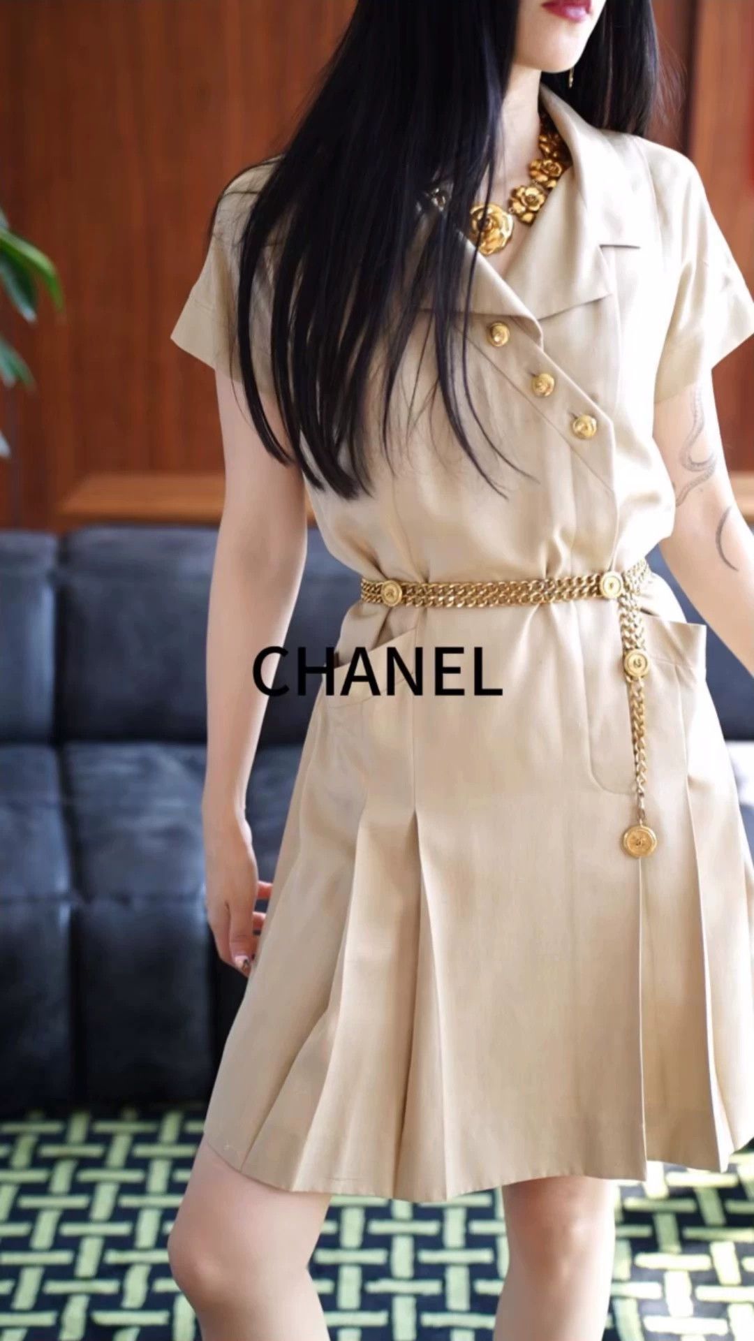 Chanel Chanel Vintage Silk Collar Light Beige Pleated Dress FR38 Size S / US 4 / IT 40 - 1 Thumbnail