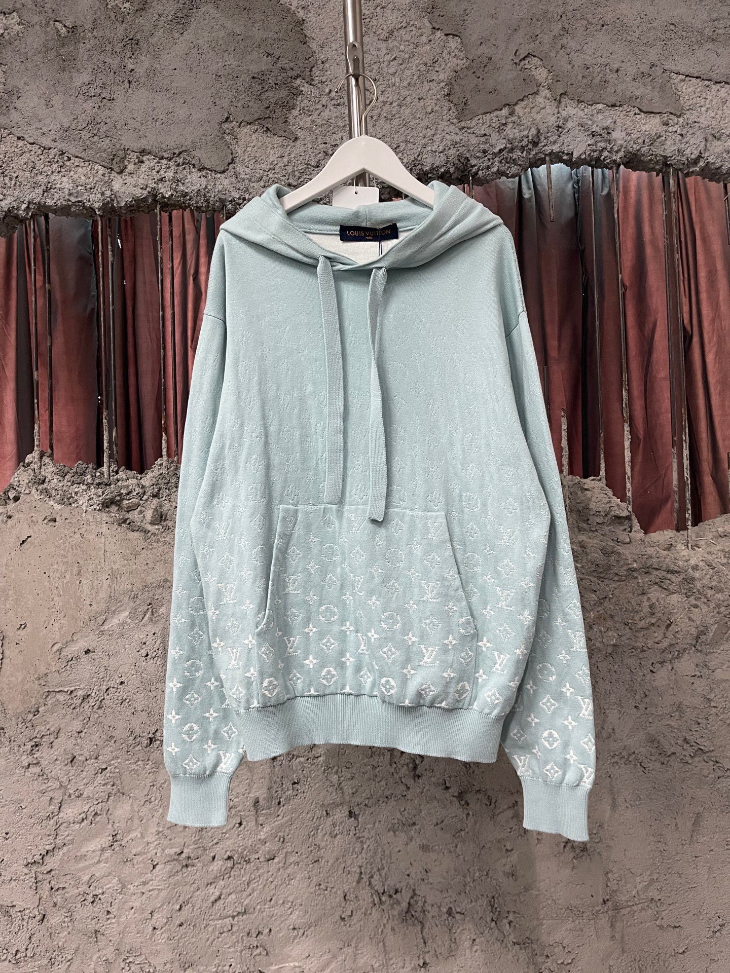 Louis Vuitton Louis Vuitton Wool Gradient Multi Hoodie xs Men Size US XS / EU 42 / 0 - 1 Thumbnail