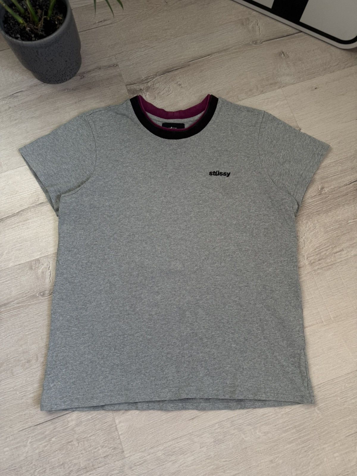 Stussy Rare Stussy T-shirt Small Logo with Double Collar Tee Size US XS / EU 42 / 0 - 3 Thumbnail