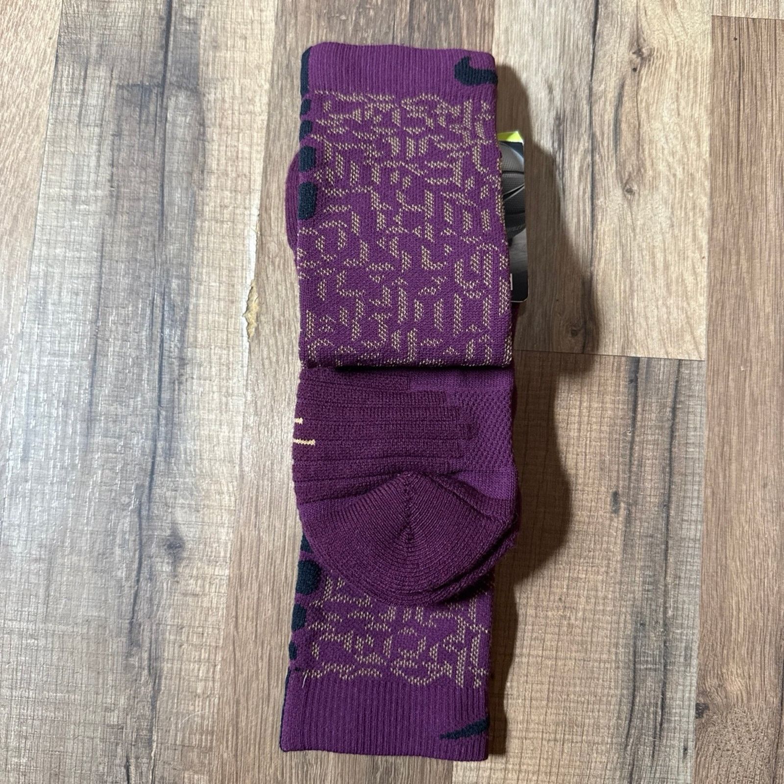 Nike 2015 Nike LeBron Quick Elite Dri-Fit Crew Socks Size ONE SIZE - 2 Thumbnail