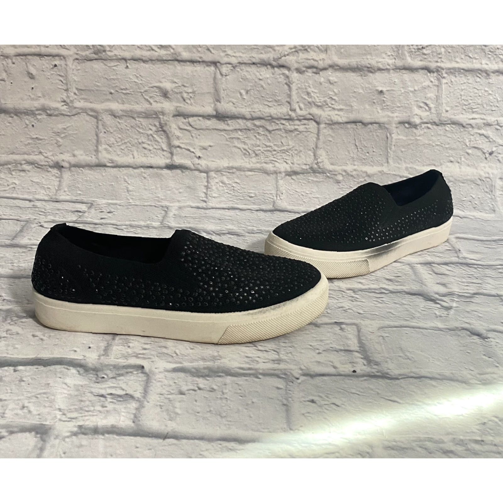 SKECHERS Skechers Poppy Studded Affair 73913 Slip On Knit Sneakers Women's Sz 7.5 Black Size US 5 / IT 35 - 2 Thumbnail