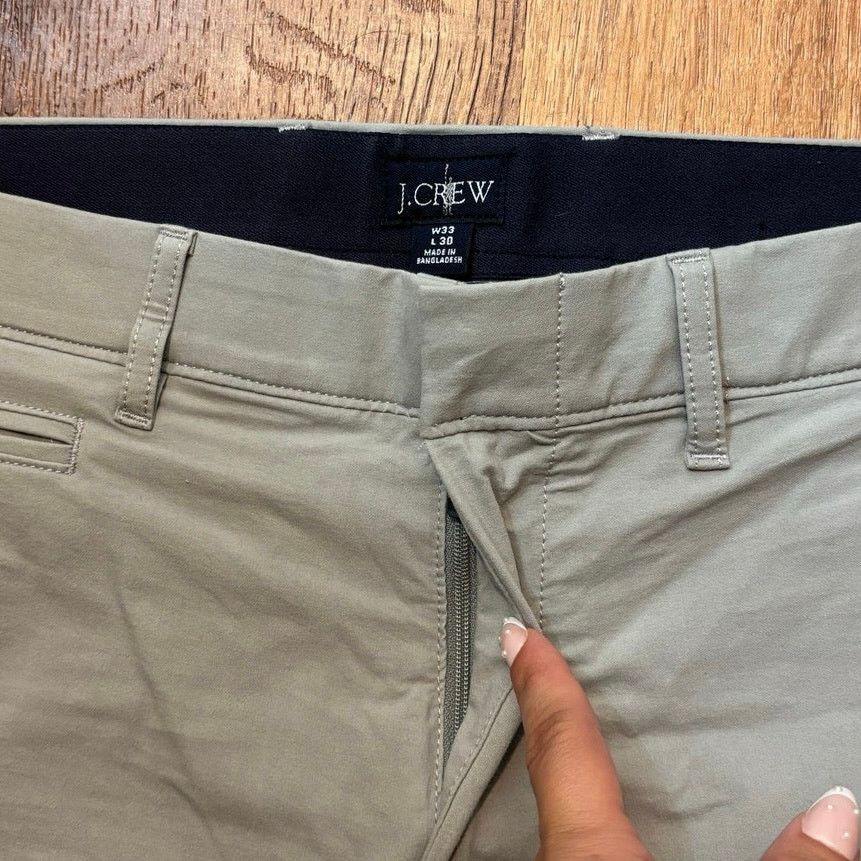 J.Crew NWOT J.Crew 770 Straight Fit Tech Pant Light Gray Size 33x30 Size US 33 - 2 Thumbnail