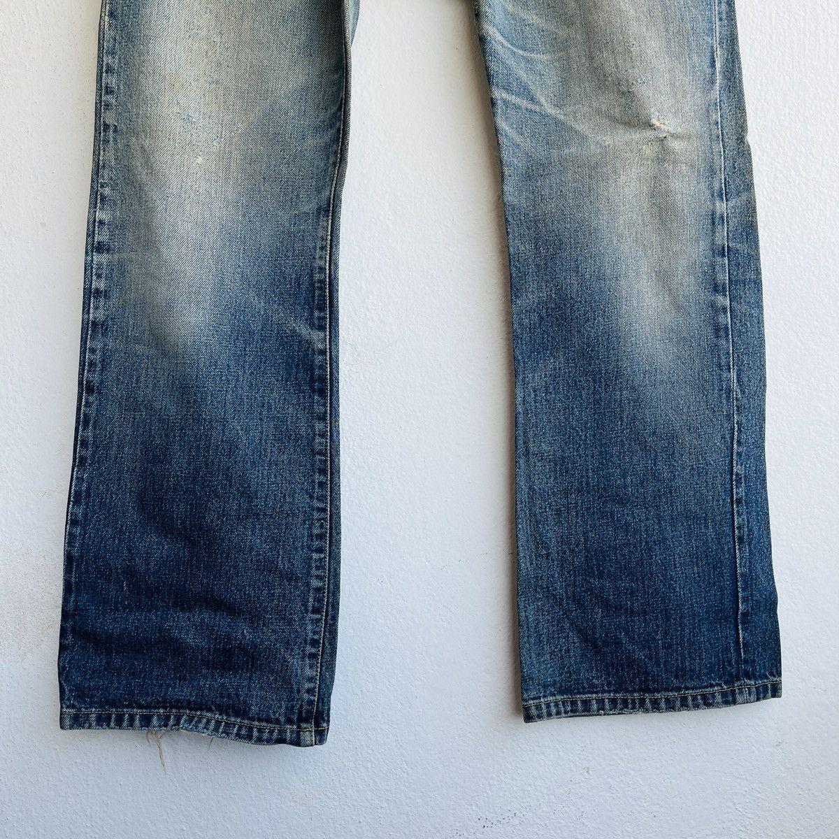 Levi's Vintage Levi's R Tag Distresse Selvedge Jeans Talon Zipper Size US 31 - 11 Thumbnail