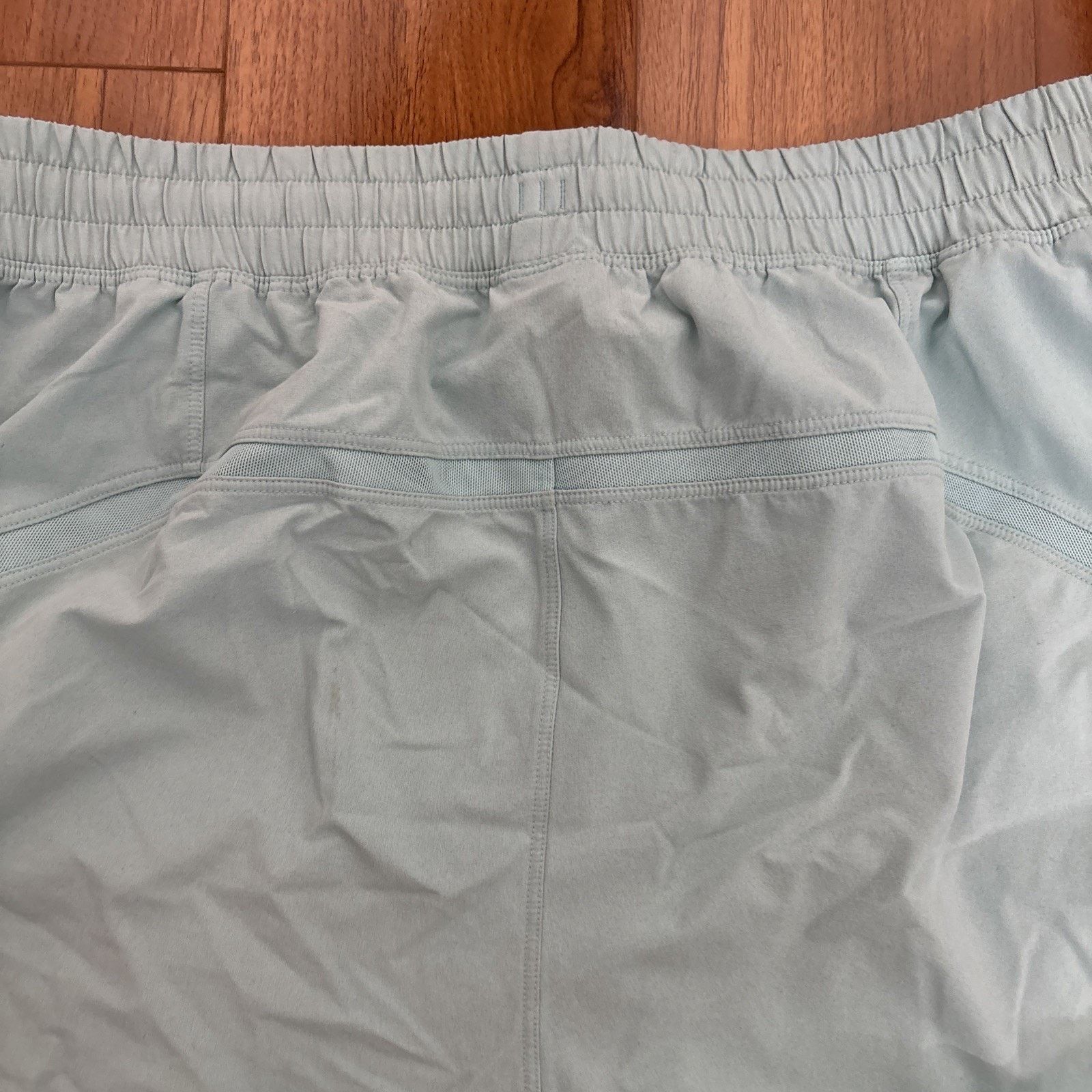 Lululemon Lululemon Shorts Blue Size L Pre Owned Defects Check PHOTOS Size 33" - 7 Thumbnail
