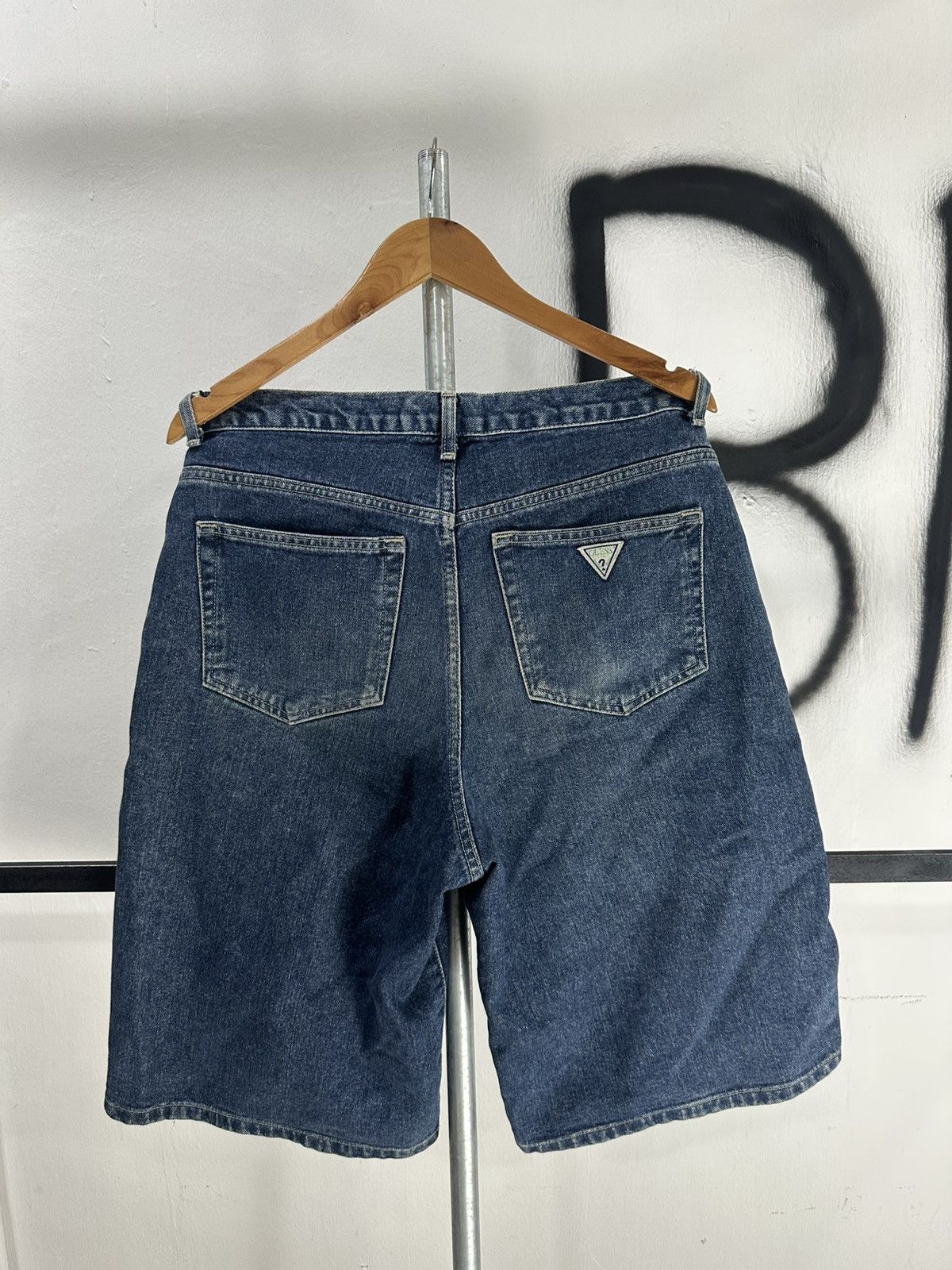 Guess Vintage Guess Baggy Denim Jorts Size US 33 - 6 Thumbnail
