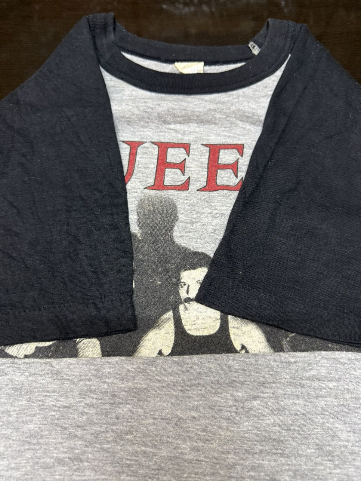 Vintage Vintage 1984 Queen Freddie Mercury Rare T-shirt Retro Size US S / EU 44-46 / 1 - 6 Thumbnail