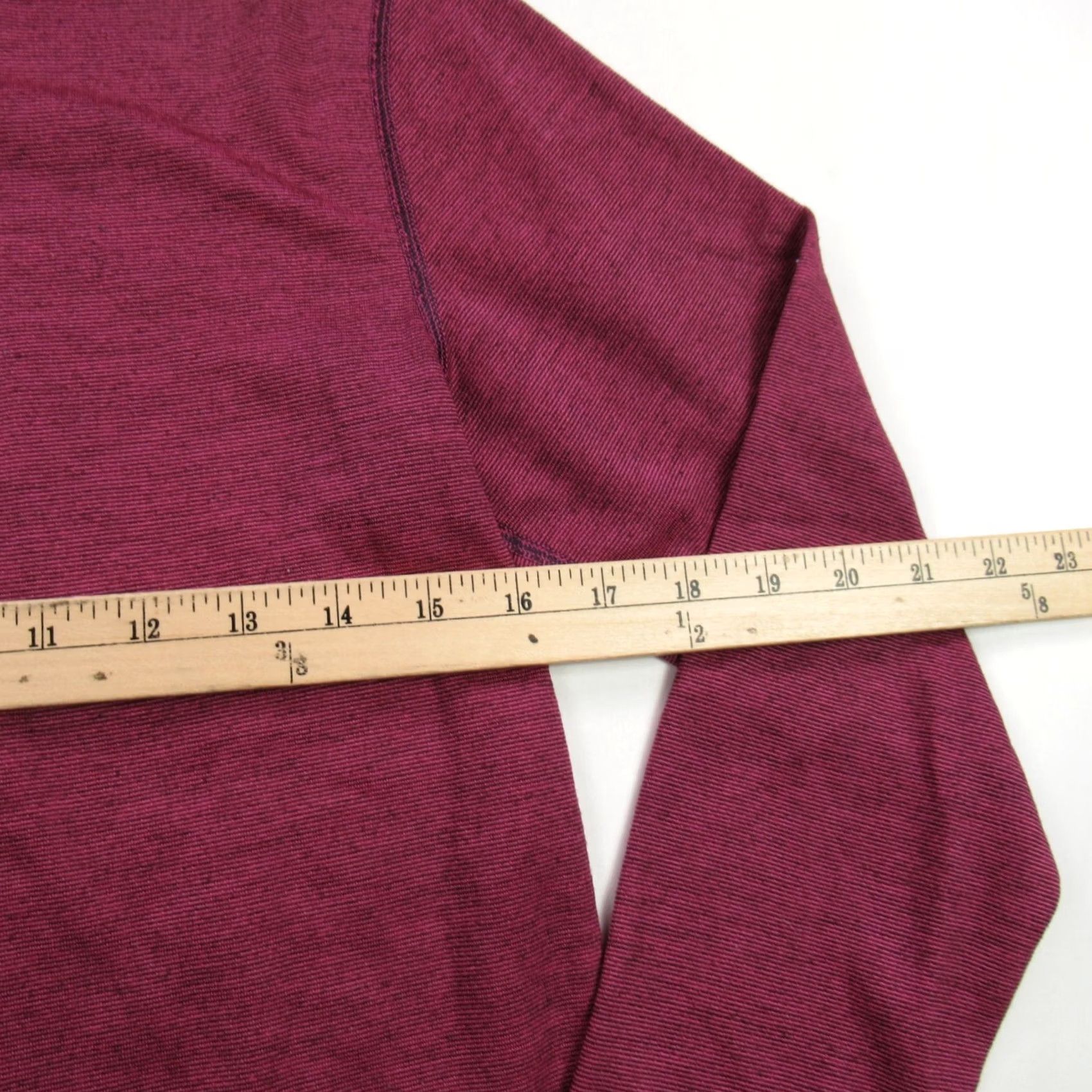 Patagonia Patagonia Shirt Womens Small Long Sleeve Crew Neck Pullover Lightweight Capilene Size S / US 4 / IT 40 - 7 Thumbnail
