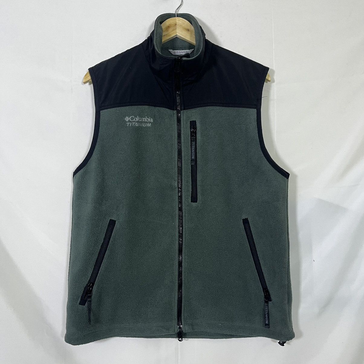 Columbia COLUMBIA TITANIUM SHERPA FLEECE VEST Size US M / EU 48-50 / 2 - 1 Thumbnail