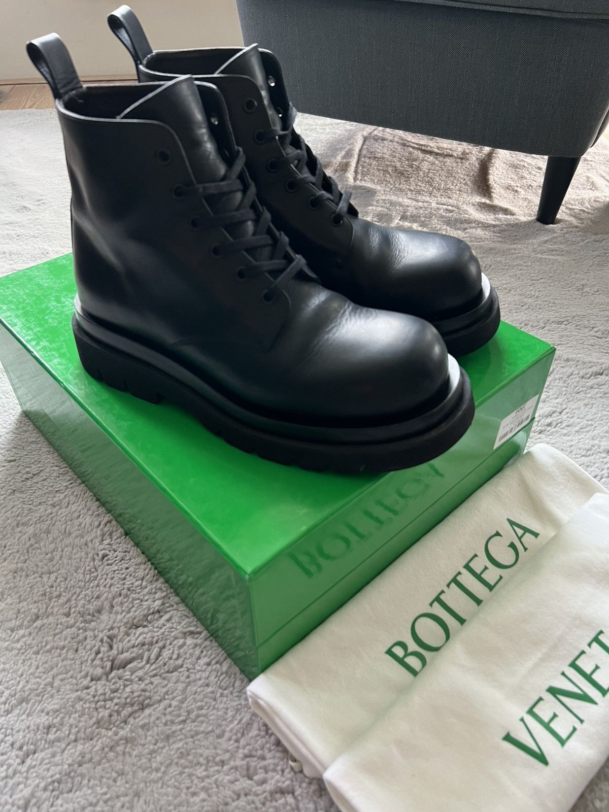 Bottega Veneta Bottega Veneta Lug Lace-Up Ankle Boot size IT 41