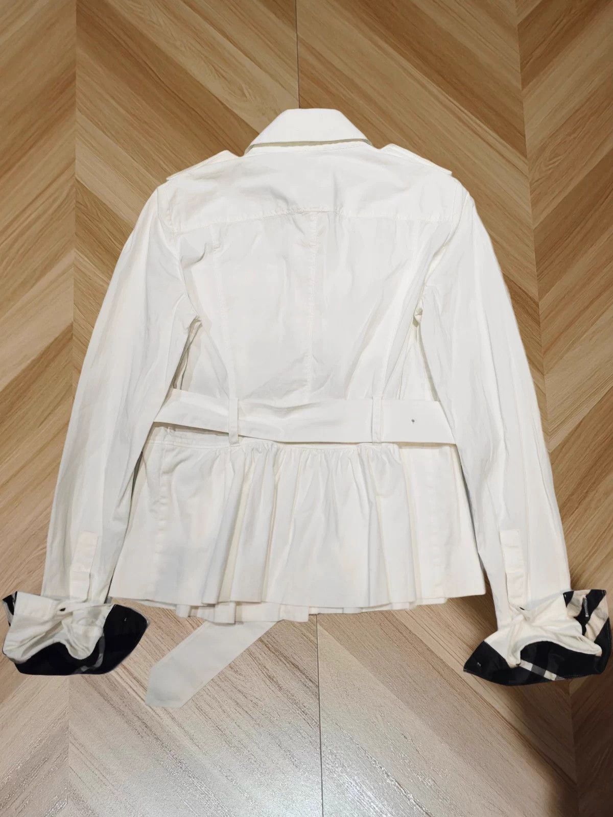 Burberry 99% New Burberry UK6 Skirt (Under 90lbs) - Authentic Size XS / US 0-2 / IT 36-38 - 2 Thumbnail