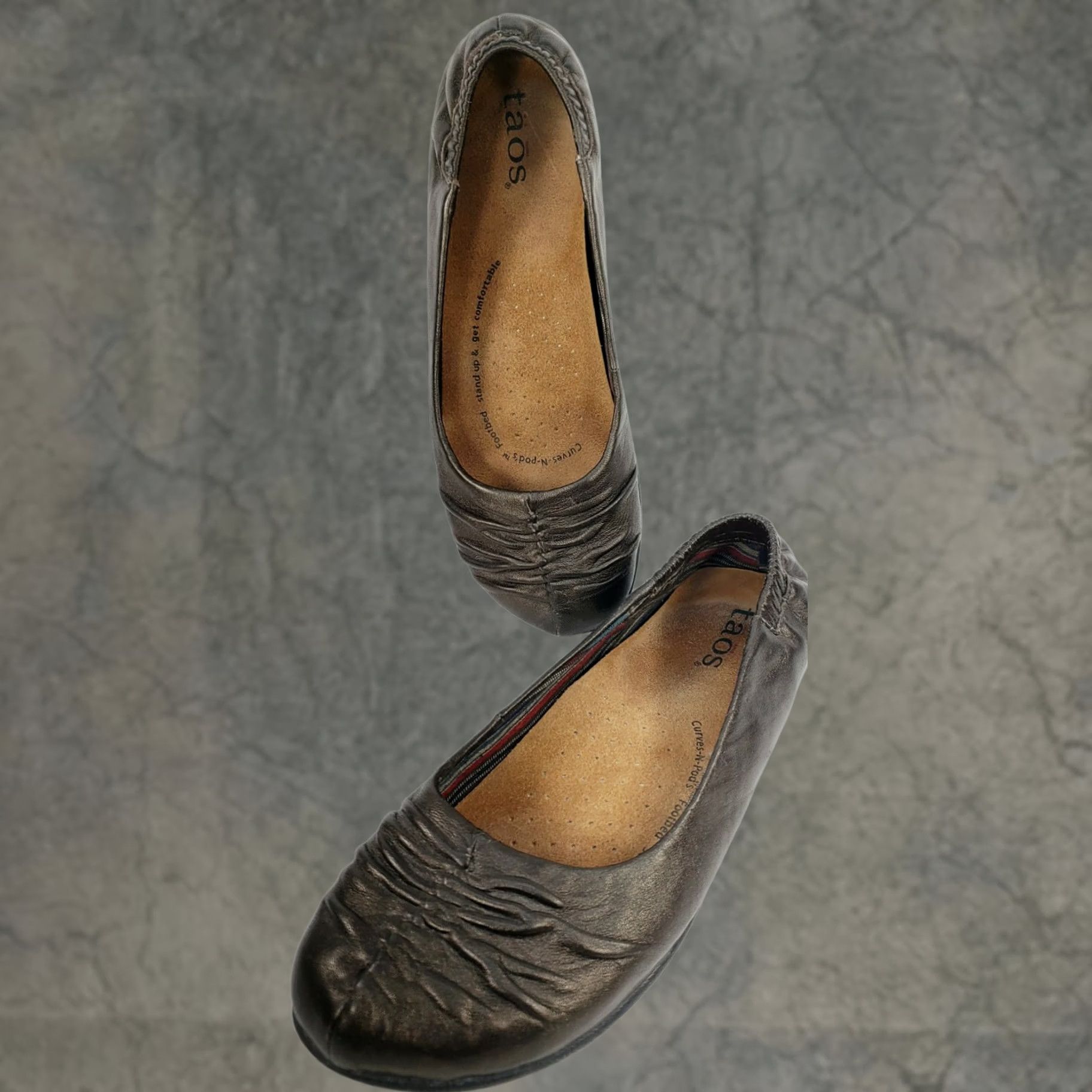 Taos Taos Ballet Flats Women's Size 7M Bronze Gathered Leather Front Superior Insoles Size US 7 / IT 37 - 1 Thumbnail