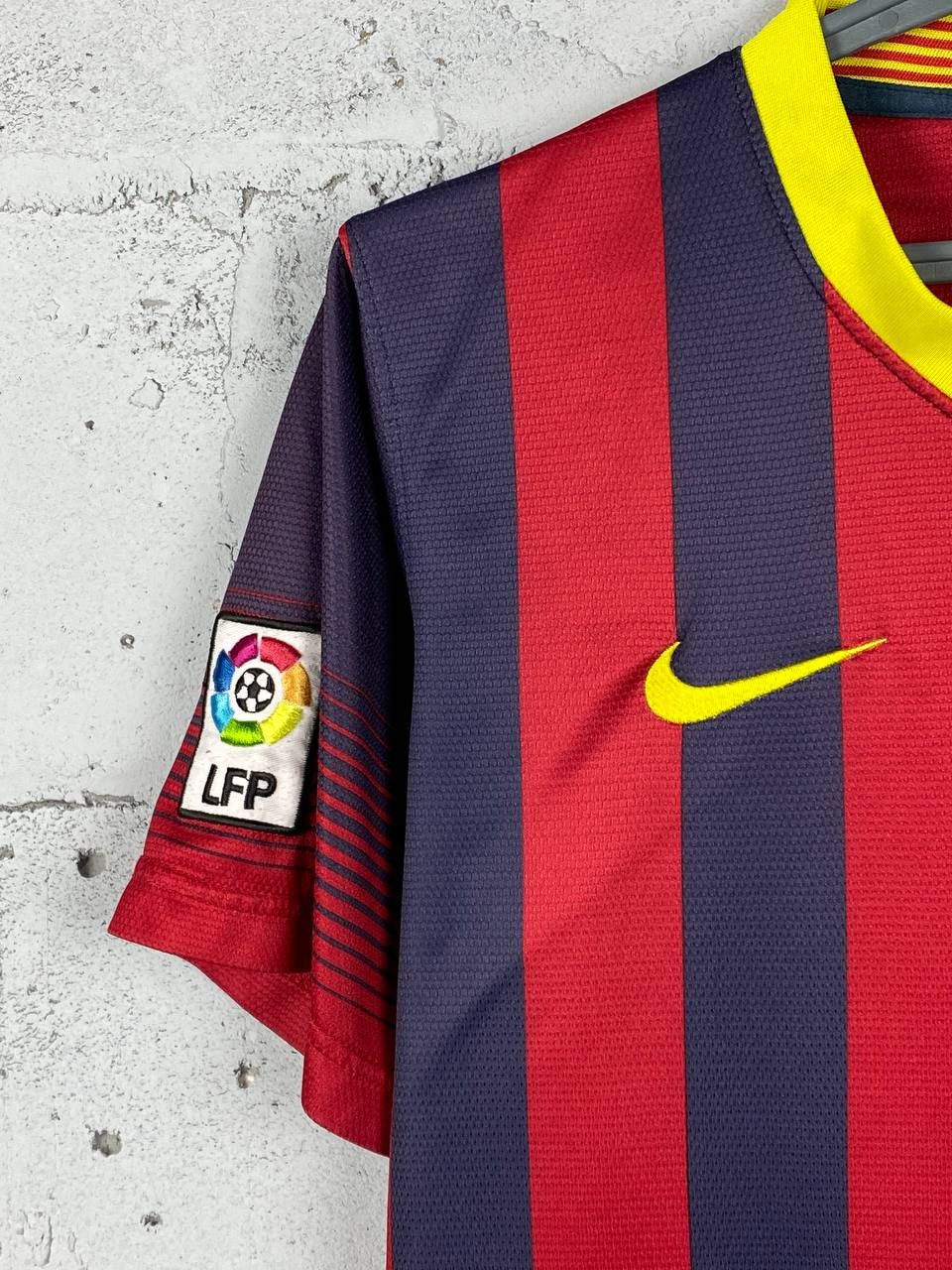 Nike F.C. Barcelona Vintage Jersey Rare Size M Size US M / EU 48-50 / 2 - 6 Thumbnail