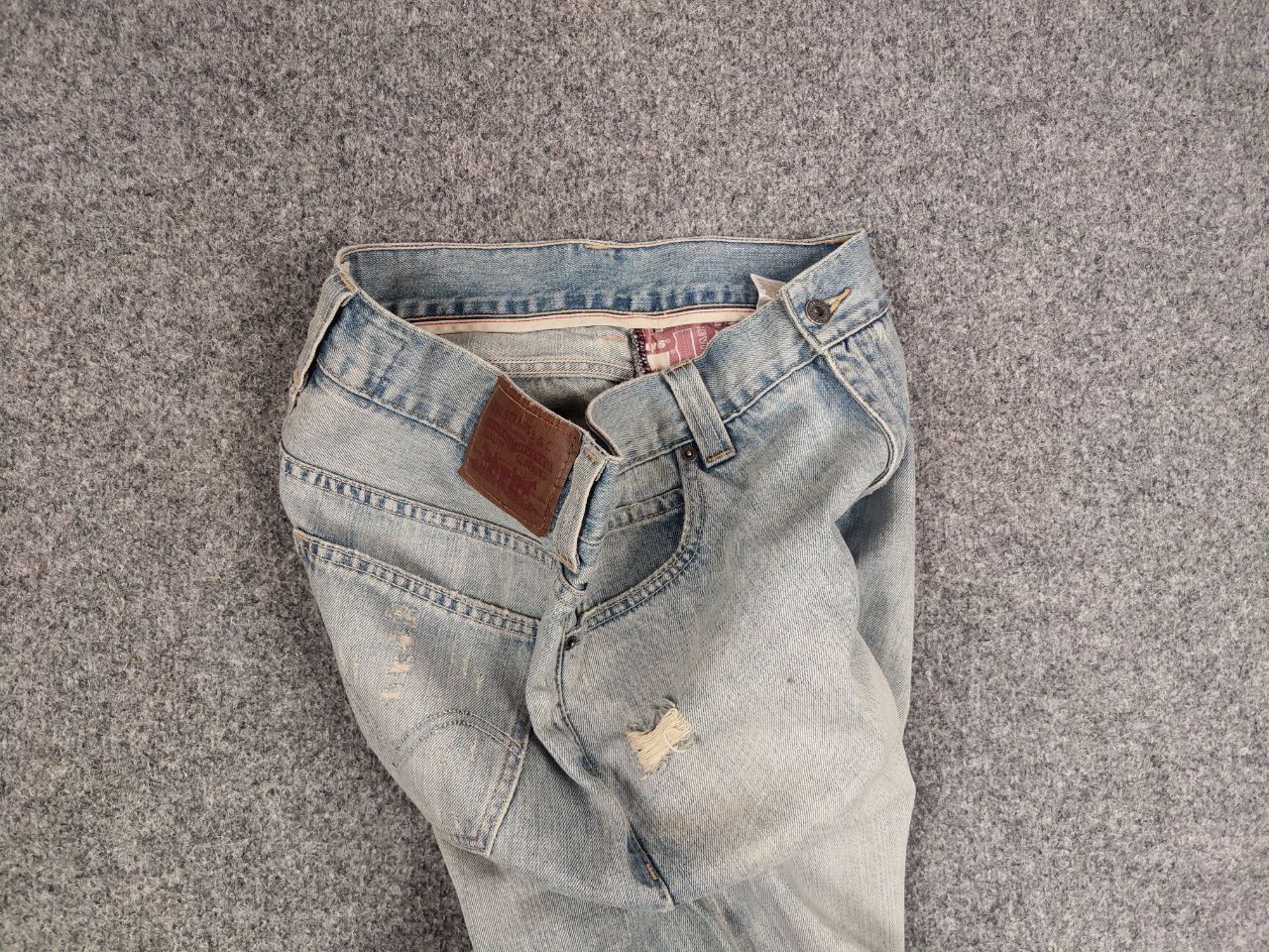 Levi's Vintage Levis 549 Baggy Light Wash Distressed Denim Jeans Size US 34 / EU 50 - 13 Thumbnail