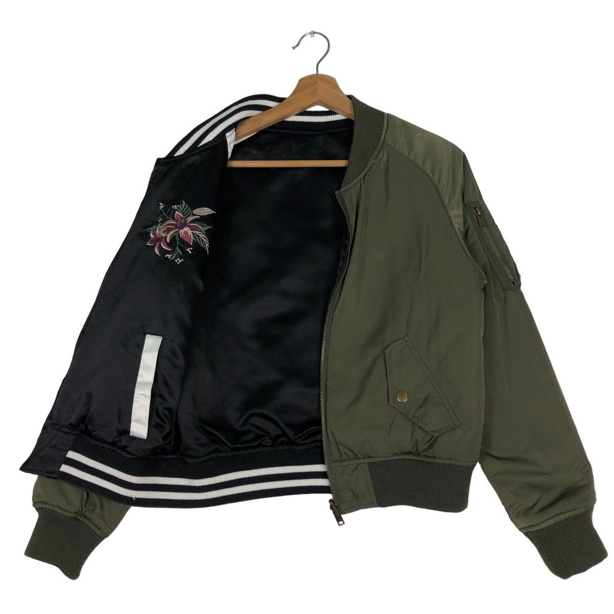 Japanese Brand 🔥Vtg Reversible Satin Bomber Jacket Sukajan Ingni Issey Size US S / EU 44-46 / 1 - 11 Thumbnail