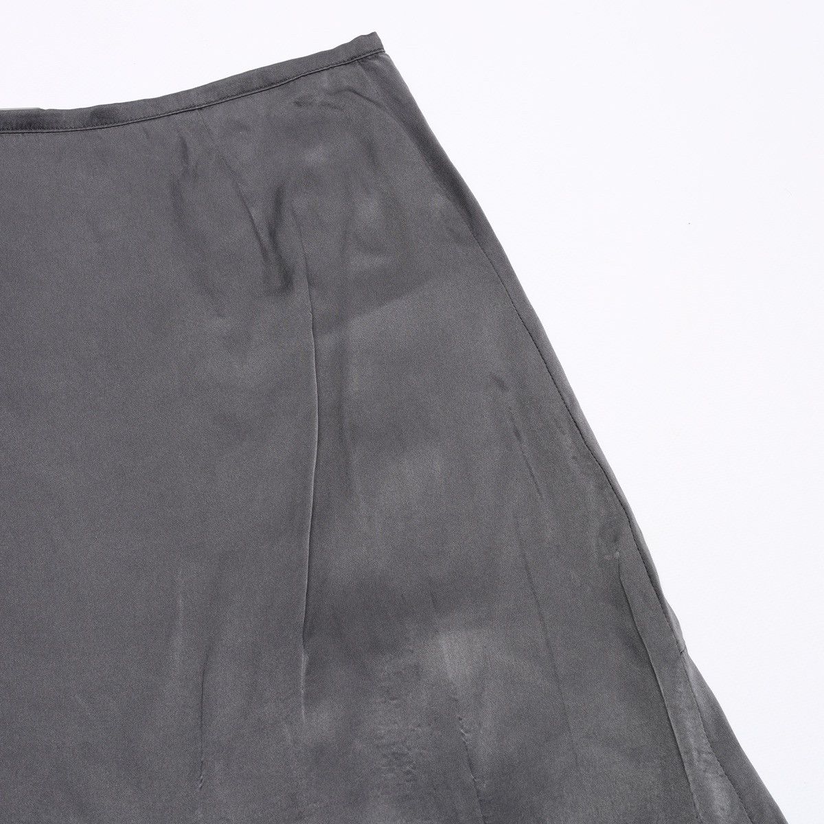 John Galliano Galliano Silk Mid Skirt Washed Grey with Brooch Size 27" / US 4 / IT 40 - 14 Thumbnail