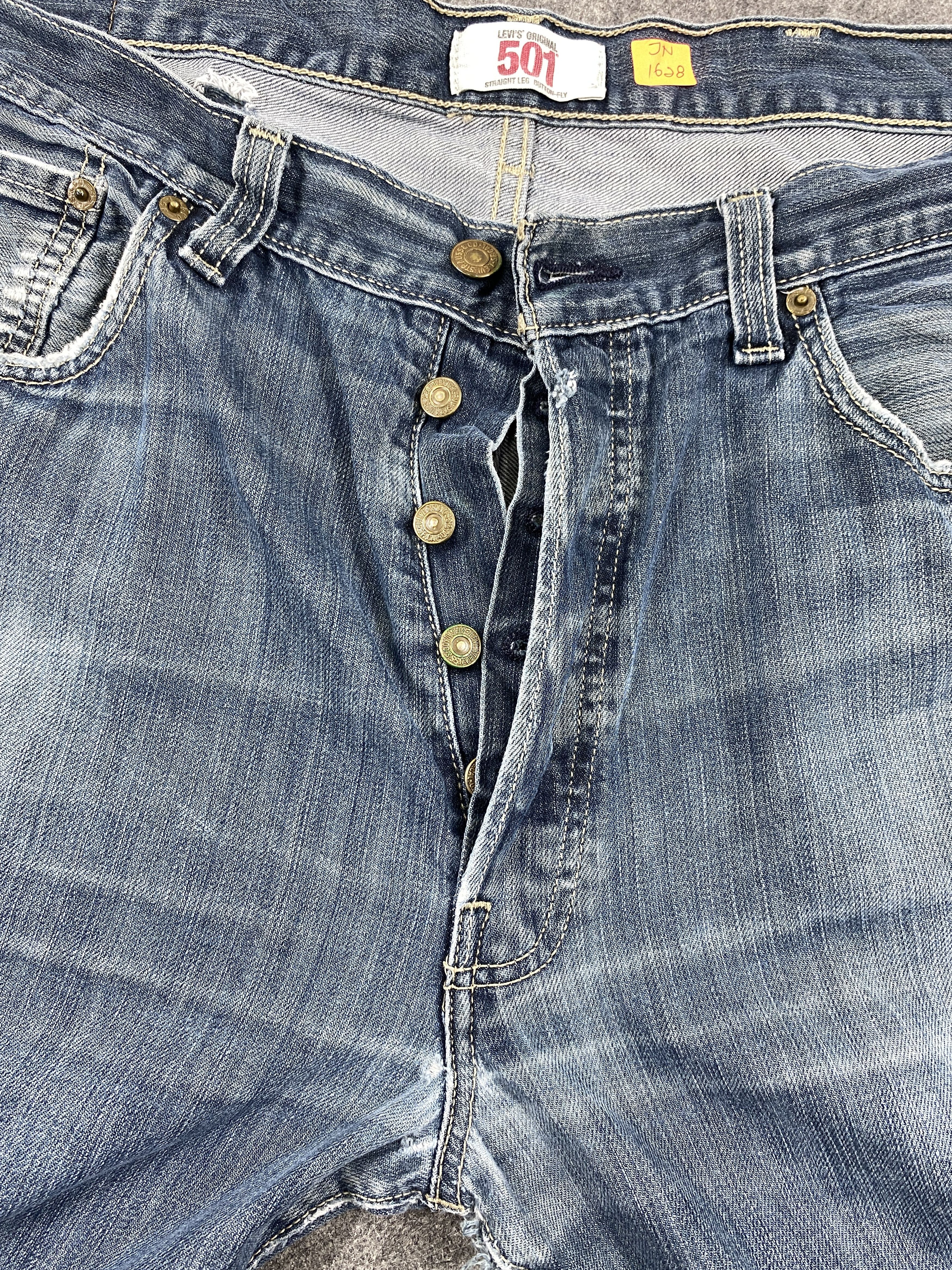 Levi's Distressed Blue Vintage Levi's 501 37x31.5 Denim -JN1628 Size US 37 - 6 Thumbnail