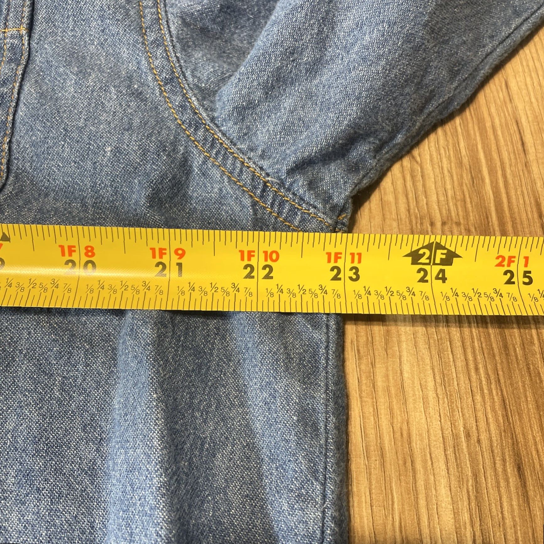 Vintage VINTAGE Style Studio Denim Shirt Women Long Sleeve Blue Cotton Casual Seasonal Size L Size 36" / US 14 / IT 50 - 7 Thumbnail