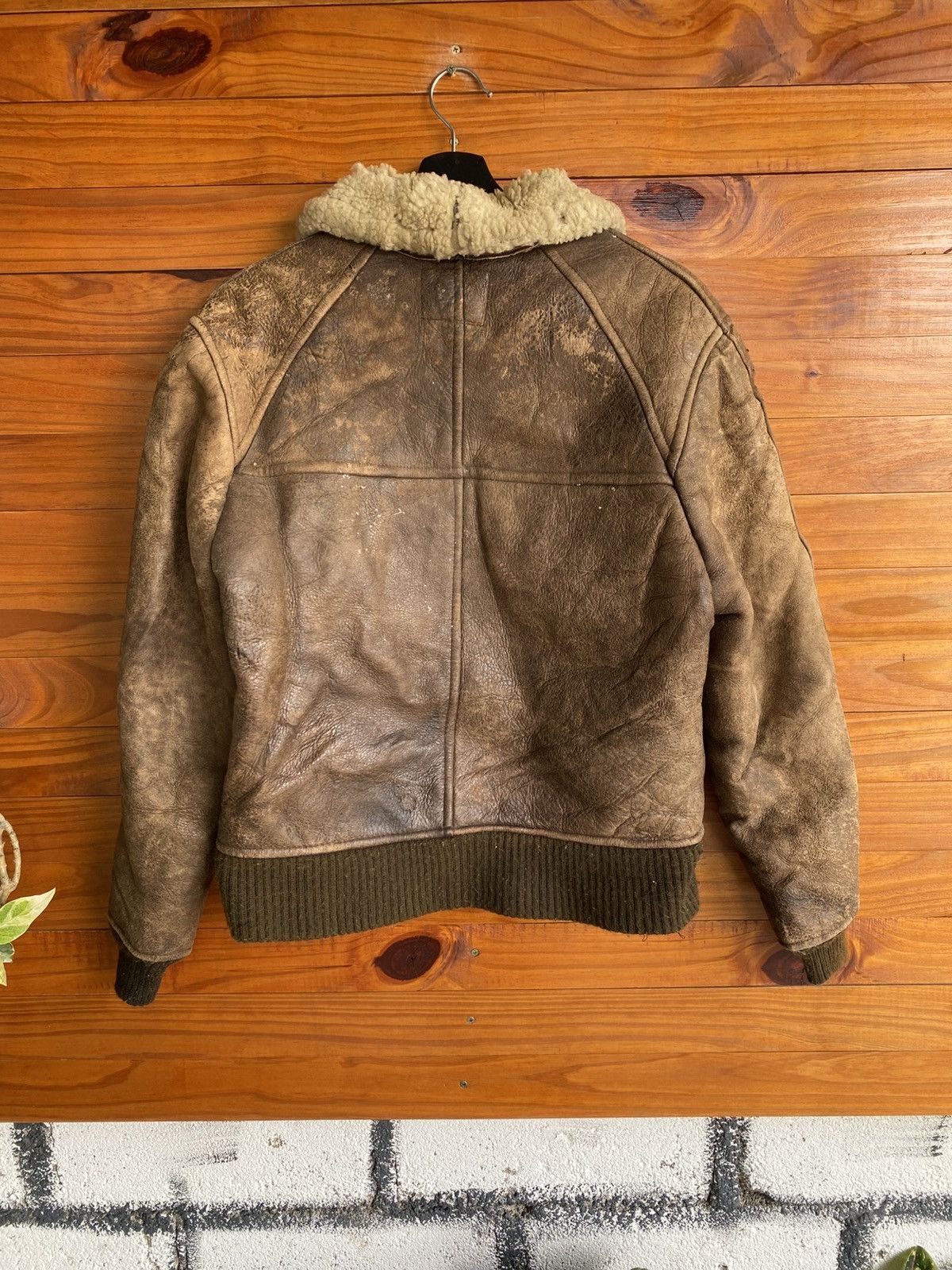 Avirex Vintage 80s AVIREX B-3 Shearling Flight Jacket | Distressed Size US S / EU 44-46 / 1 - 20 Thumbnail