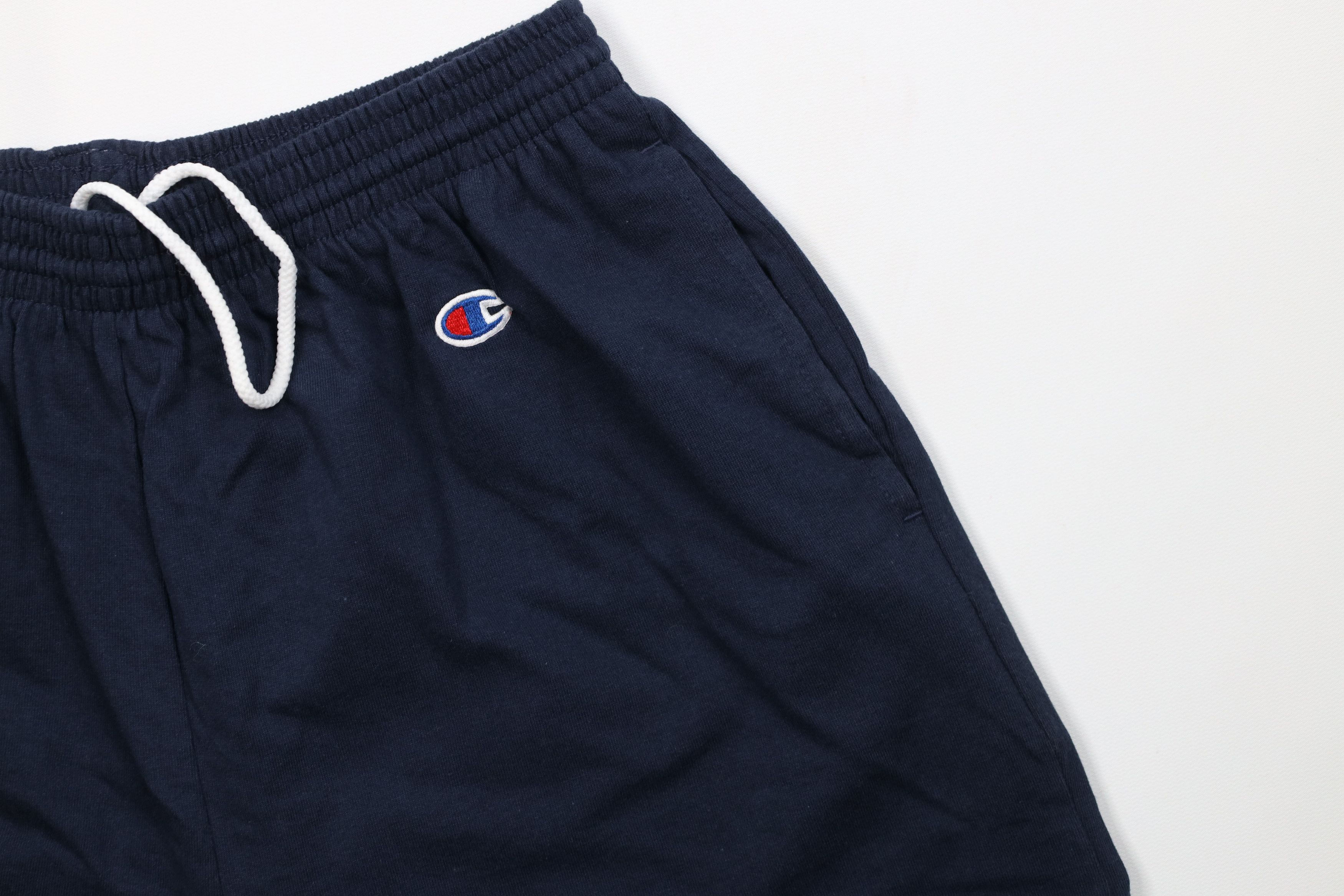 Champion Vintage 90s Y2K Champion of New Hampshire Shorts UNH Blue Size US 32 / EU 48 - 6 Thumbnail