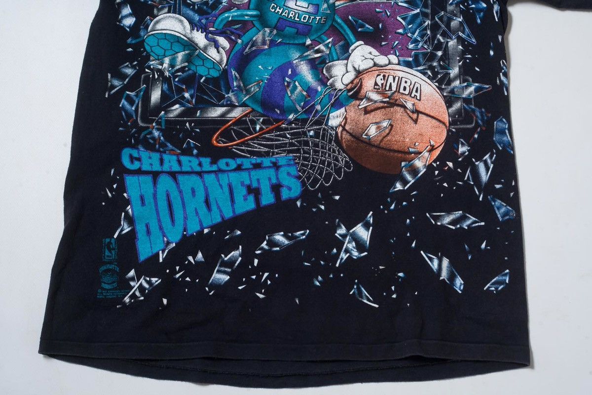 NBA Vintage 1992 Charlotte Hornets T-shirt Size US L / EU 52-54 / 3 - 3 Thumbnail