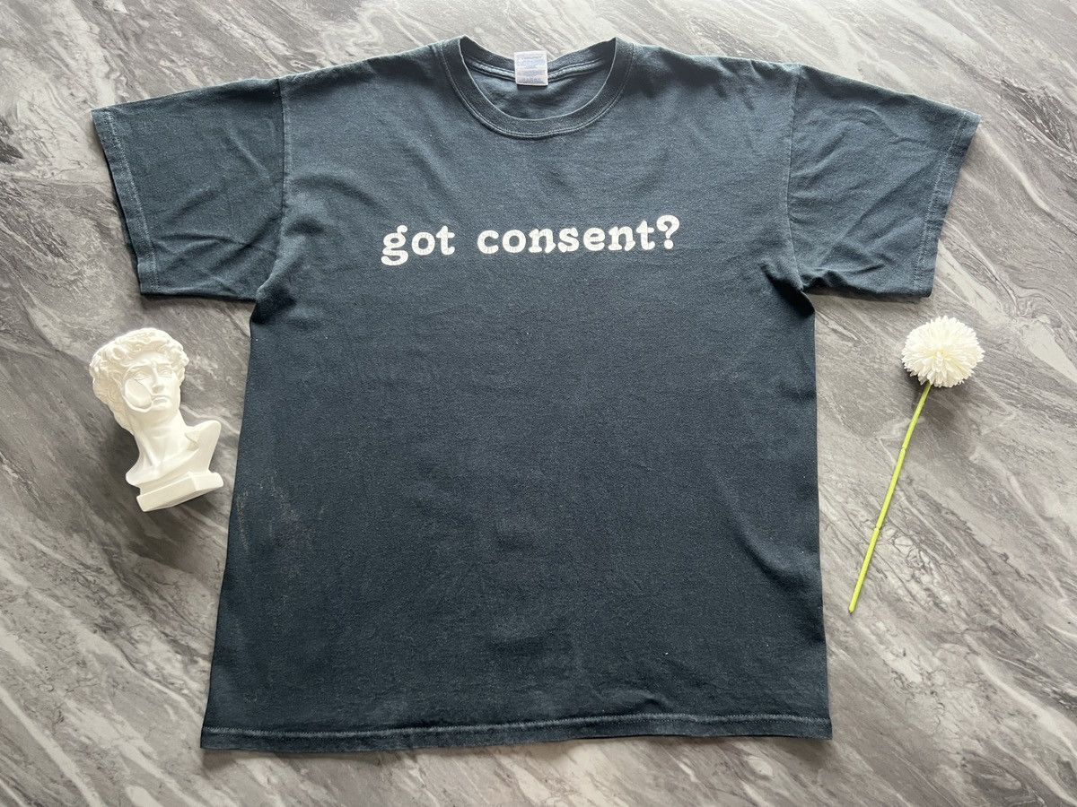 Other × Vintage Got Consent ? : It Does Every Body Good Size US L / EU 52-54 / 3 - 2 Thumbnail