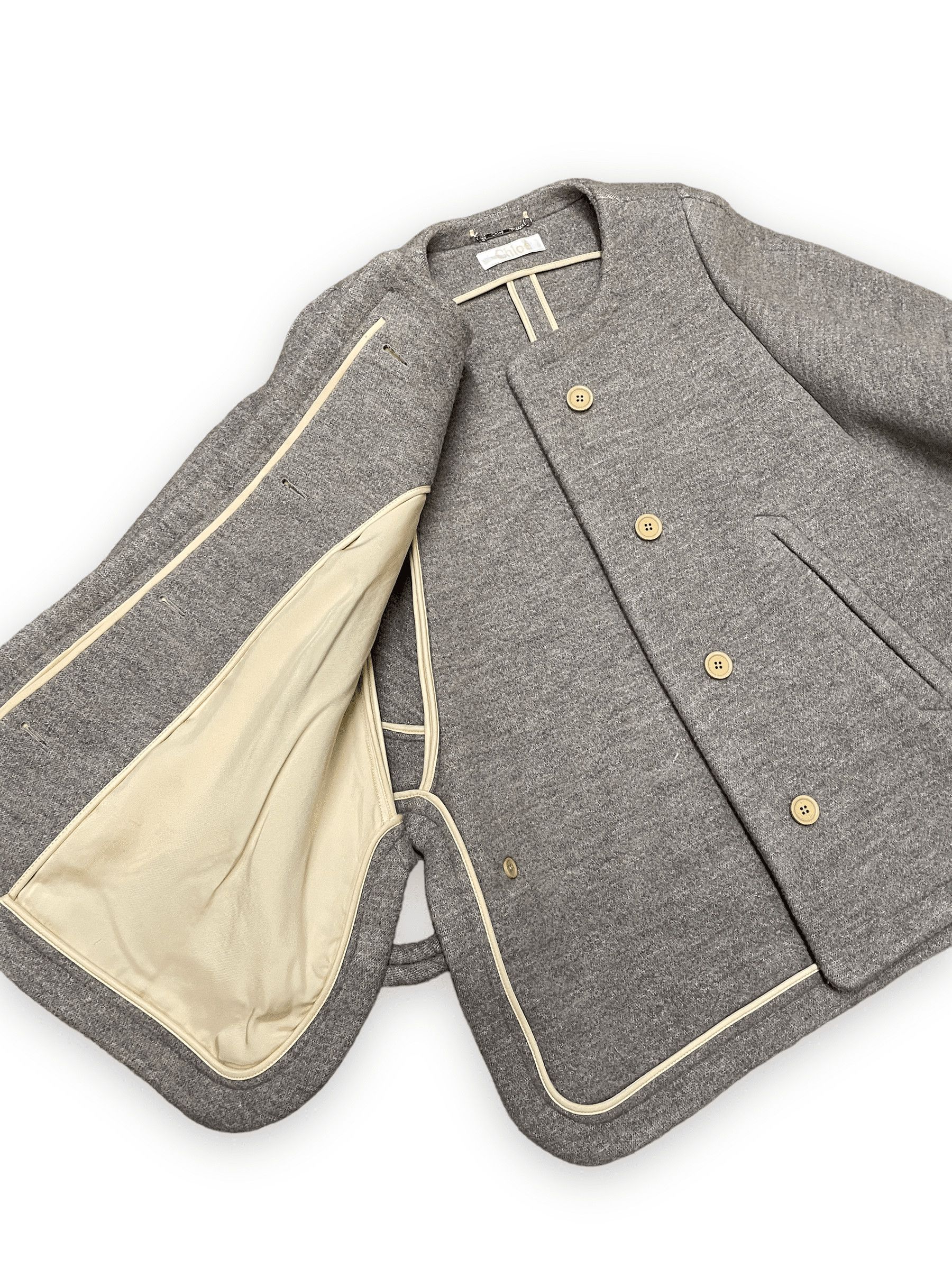 Chloe Vintage Chloe Designer Grey Capelet With Toggles Size L Size L / US 10 / IT 46 - 3 Thumbnail