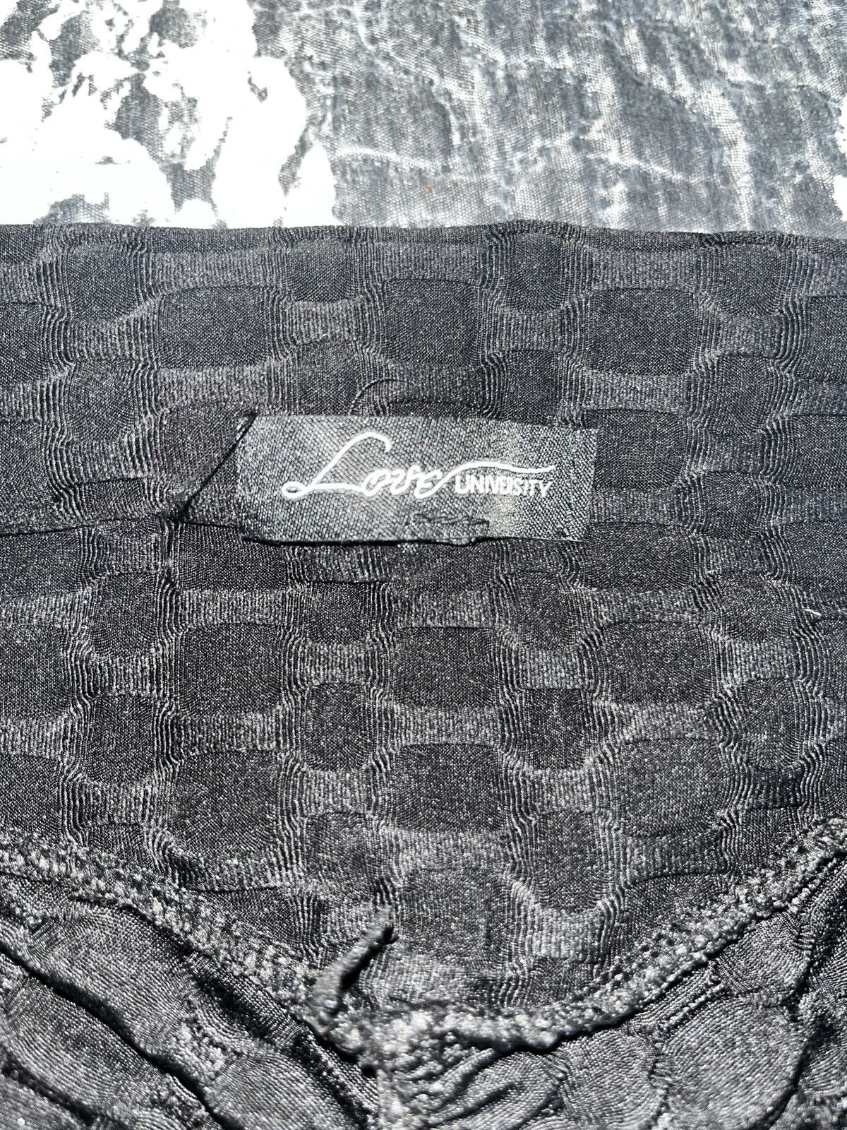 Other High-Rise Black Textured Leggings Size 42" / US 20 - 4 Thumbnail